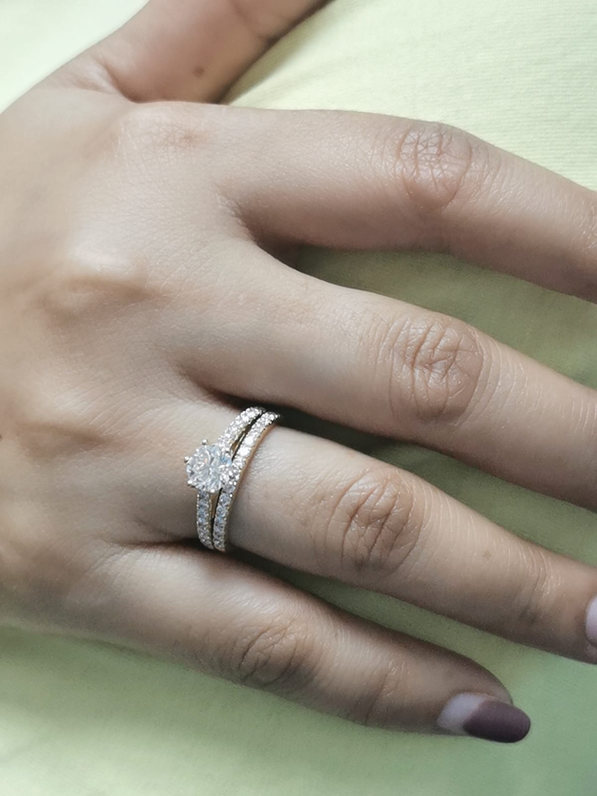 1.01 Carat Round Cut Diamond Engagement Ring And Wedding Band Set In 18k Yellow Gold. Bridal Set.
