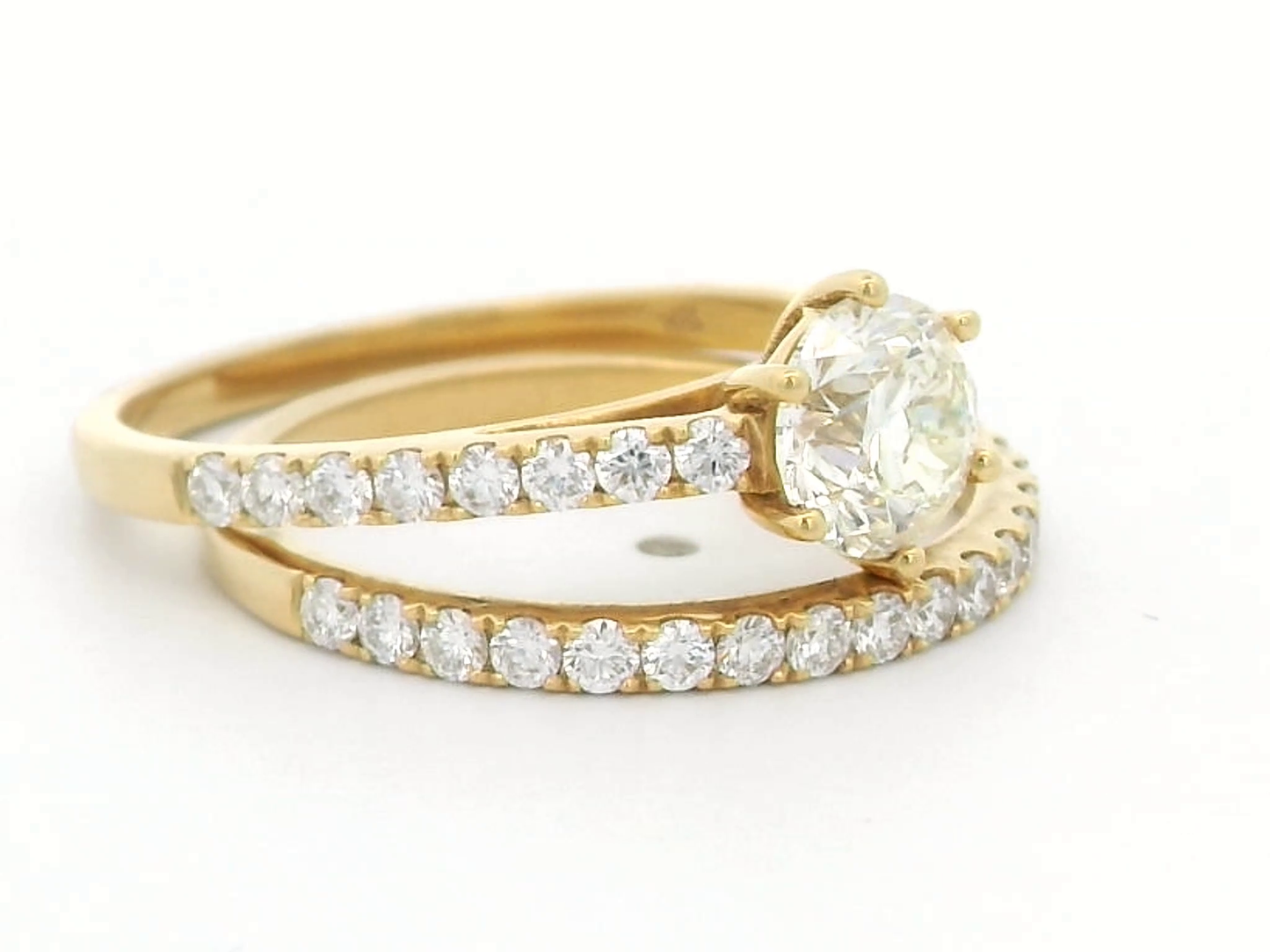 1.01 Carat Round Cut Diamond Engagement Ring And Wedding Band Set In 18k Yellow Gold. Bridal Set.