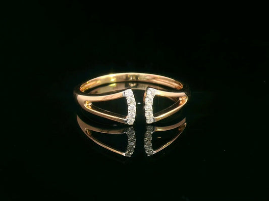 18K gold open-style ring with a geometric split shank and 0.07 carats of diamonds.