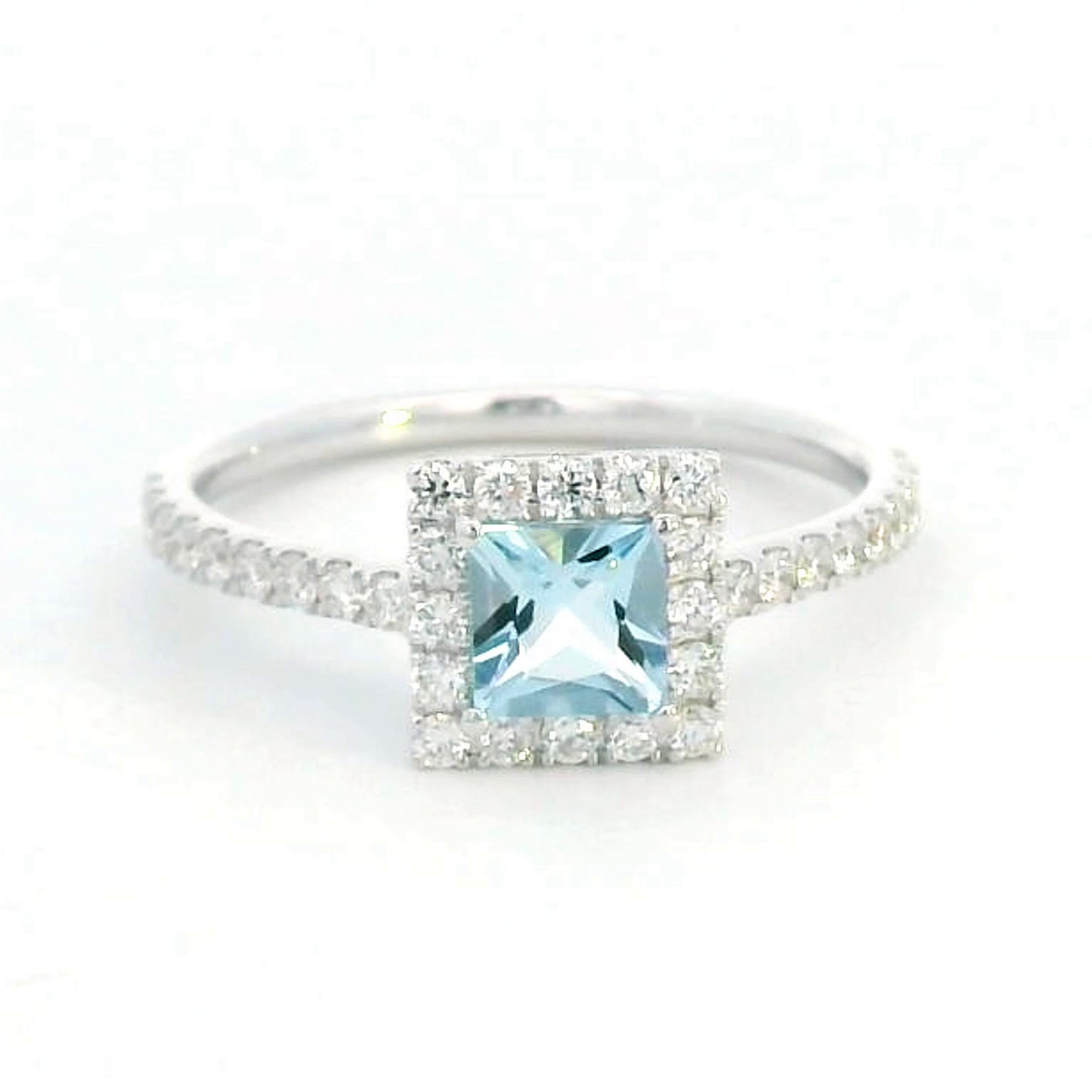 Square-cut Aquamarine and Diamond Ring in 18K White Gold - Elegant Halo Design