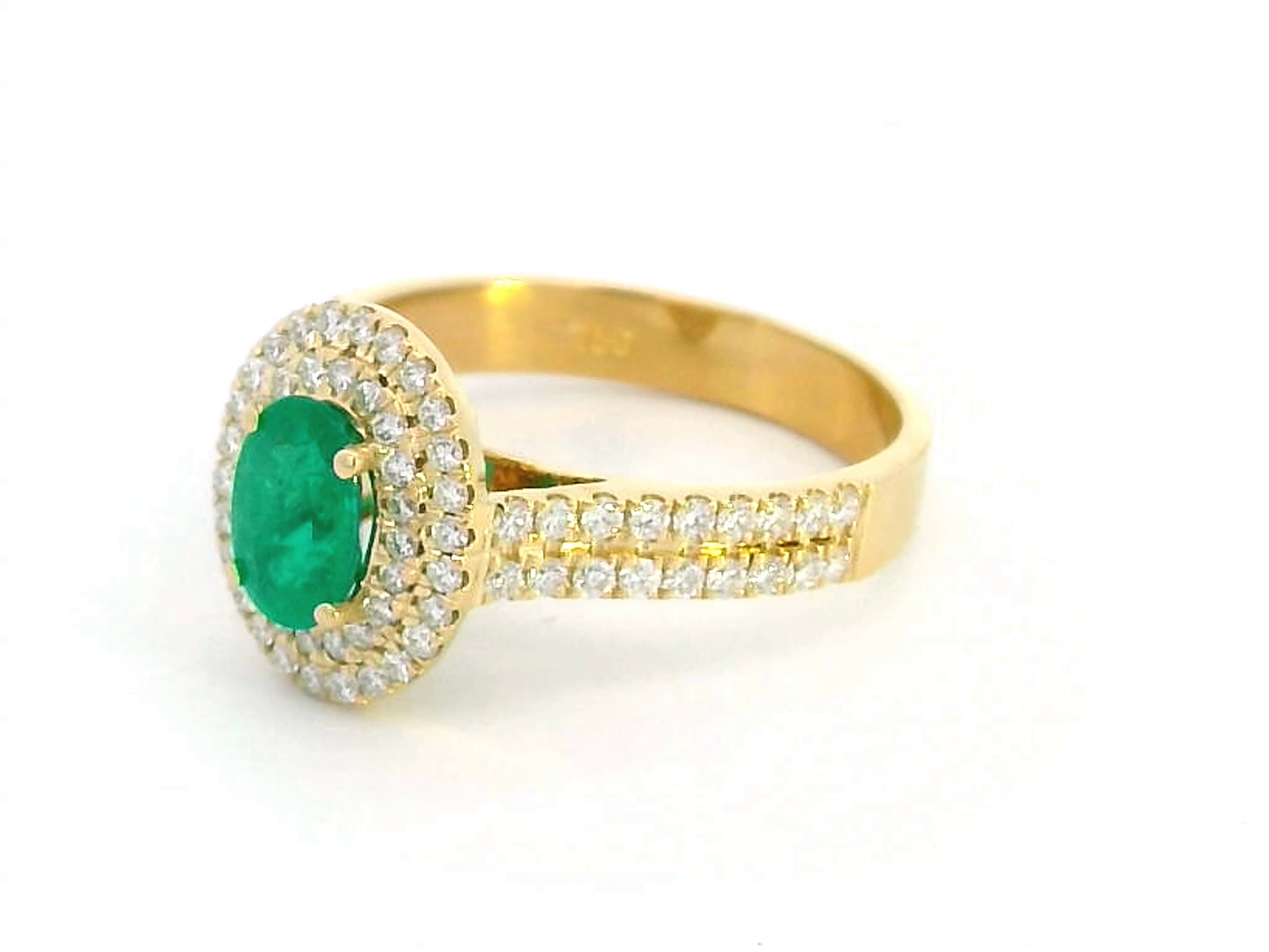 Stunning 18K Gold Oval- Cut Emerald and Diamond Halo Ring-0.53ct Emerald