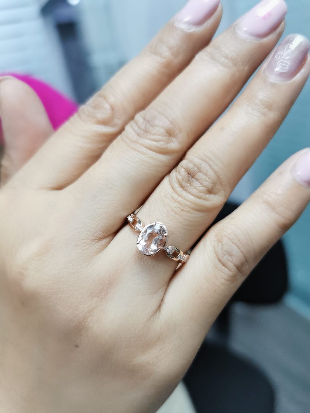 1.24 Carat Oval Morganite Diamond Ring in 18K Rose Gold | Cuban Link Design"