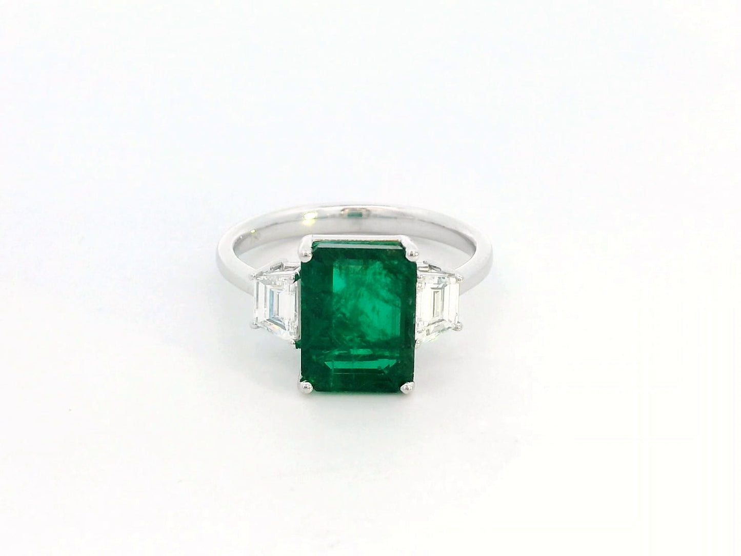 18K Gold Emerald Cut Emerald Ring – 3.47 Carat with Tapered Baguette Diamonds