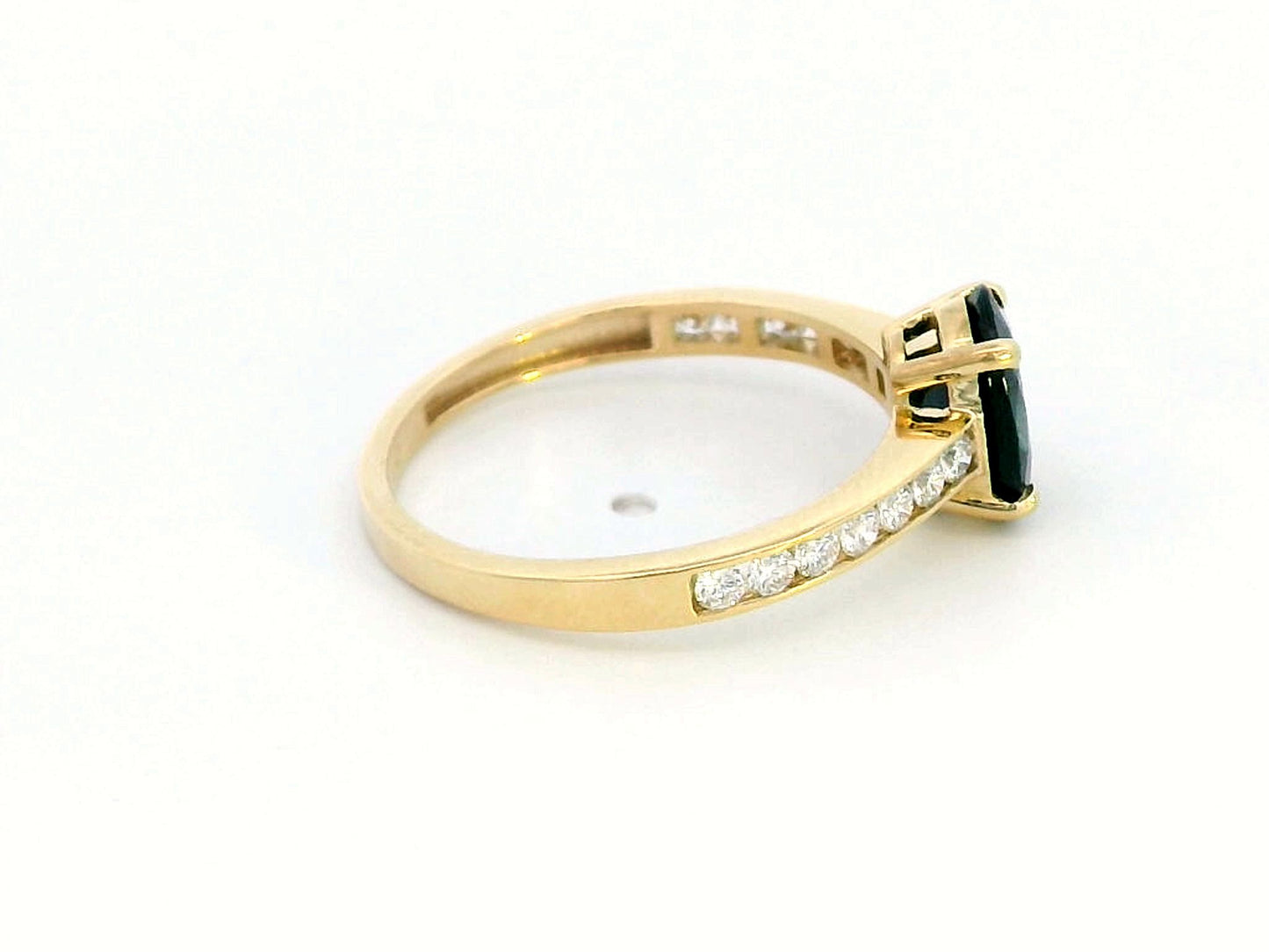 18K Yellow Gold Oval Sapphire Ring with Channel-Set Diamonds –