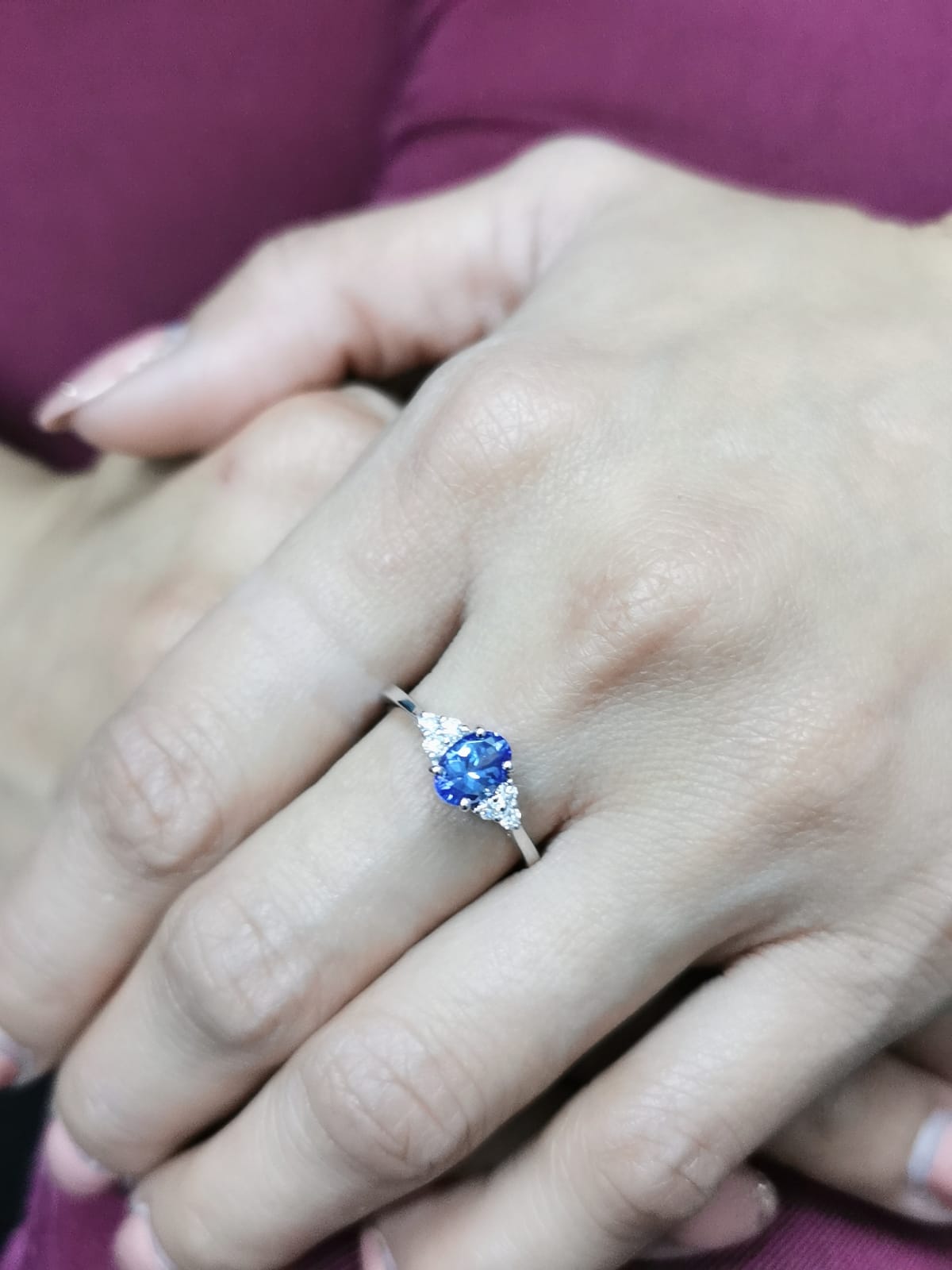 18K Gold Tanzanite and Diamond Ring – 0.93 Carat Oval Tanzanite with 0.14 Carat Diamonds