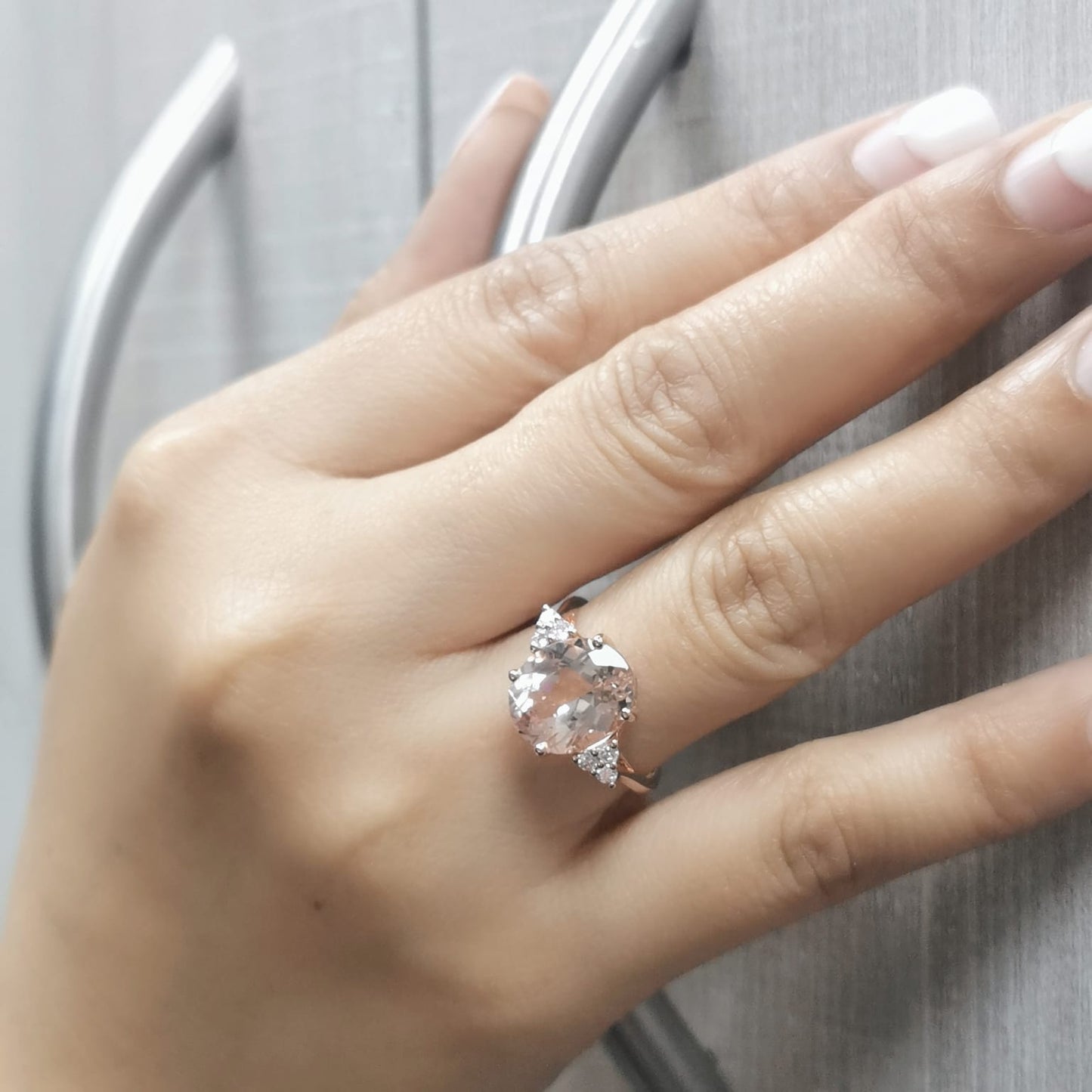 Elegant 4.57 carat Morganite ring with diamond accents in 18K gold – Perfect for engagement or statement wear