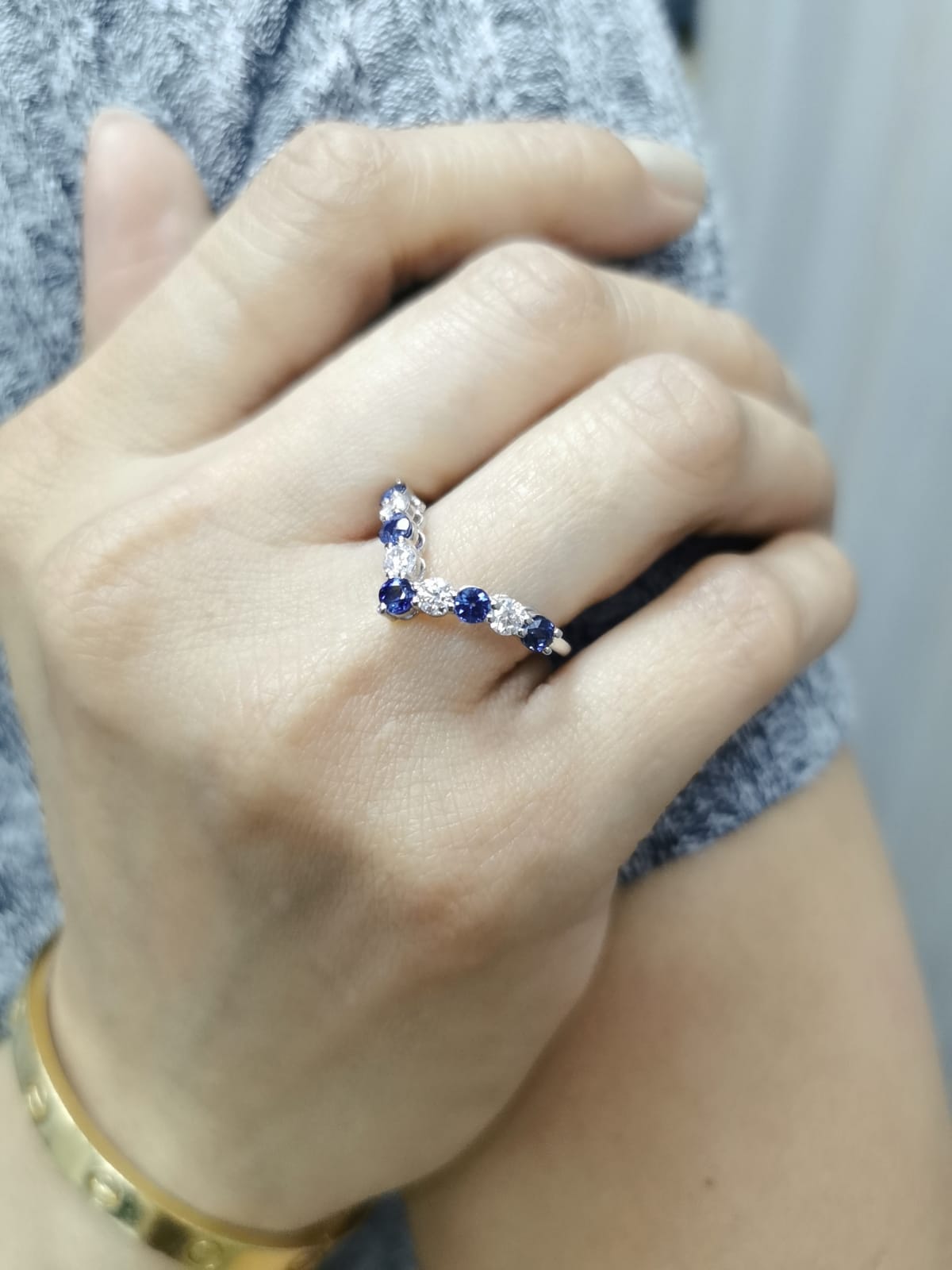 18K Gold Wishbone Chevron Ring V-Shaped Band with Diamonds and Blue Sapphires