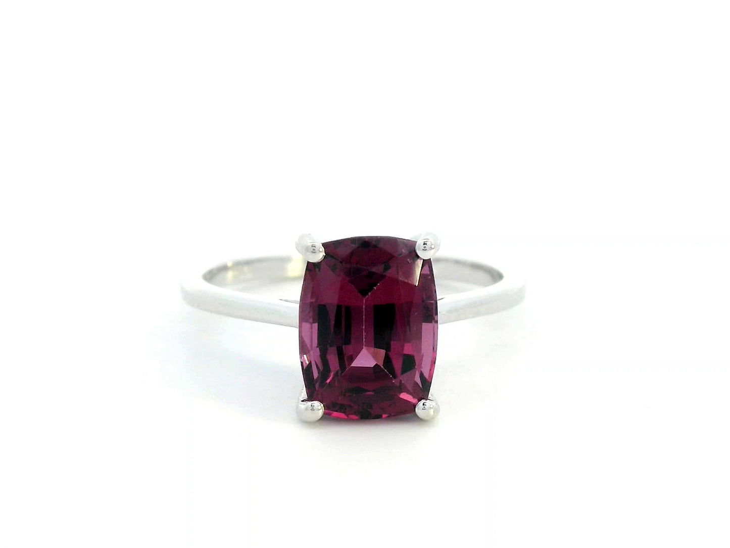 3.41 Carat Rhodolite Garnet Solitaire Ring in 18K gold with a cushion-cut gemstone, elegant fine jewelry for stacking or gifting