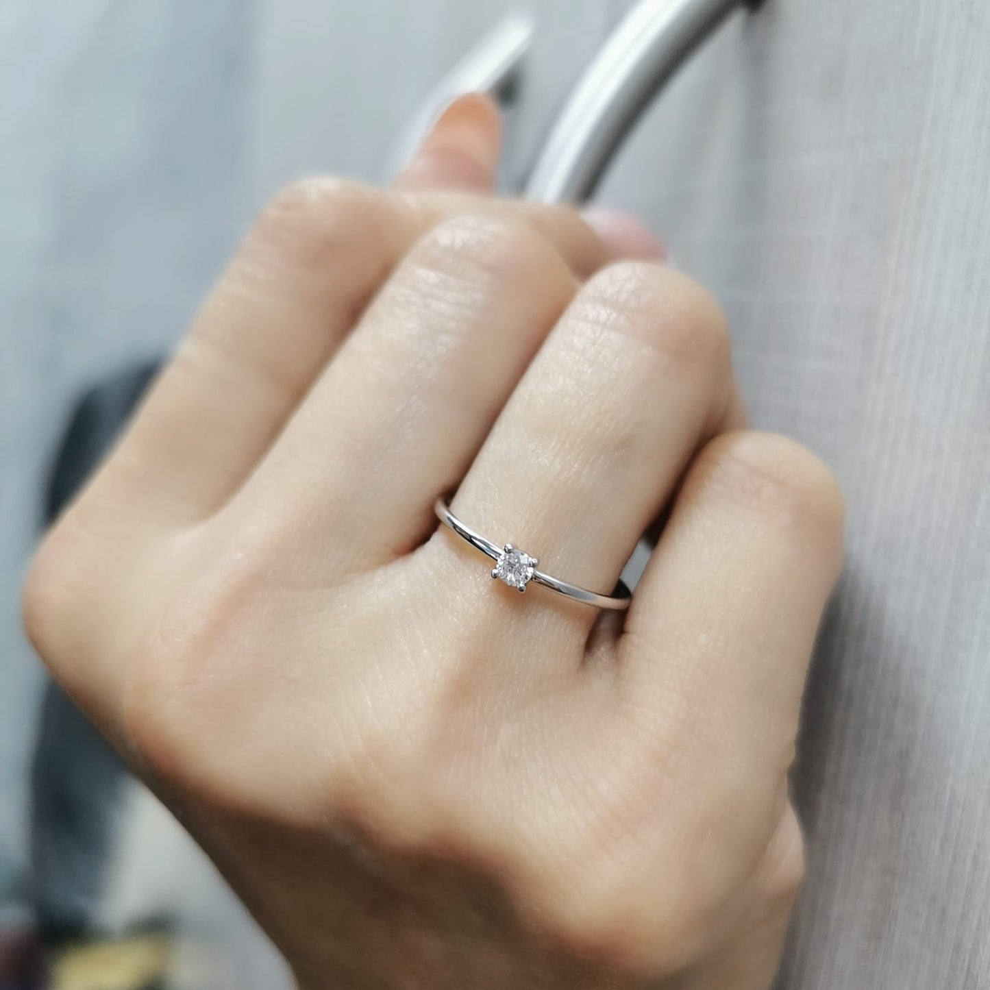 0.12 Carat Diamond Solitaire Ring in 18K Gold – Minimalist Engagement Ring for Women