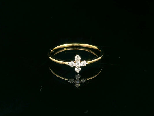 18K Gold Diamond Cluster Ring – Dainty 0.13ct Floral-Inspired Design