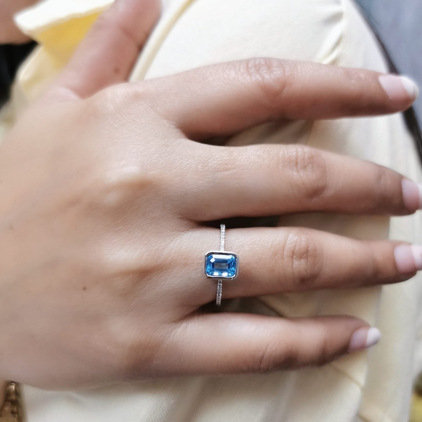 Elegant 18K Gold Blue Topaz and Diamond Ring – 1.34ct Emerald-Cut Gemstone, 0.11ct Diamonds – Bezel Set, Luxury Fine Jewelry for Women