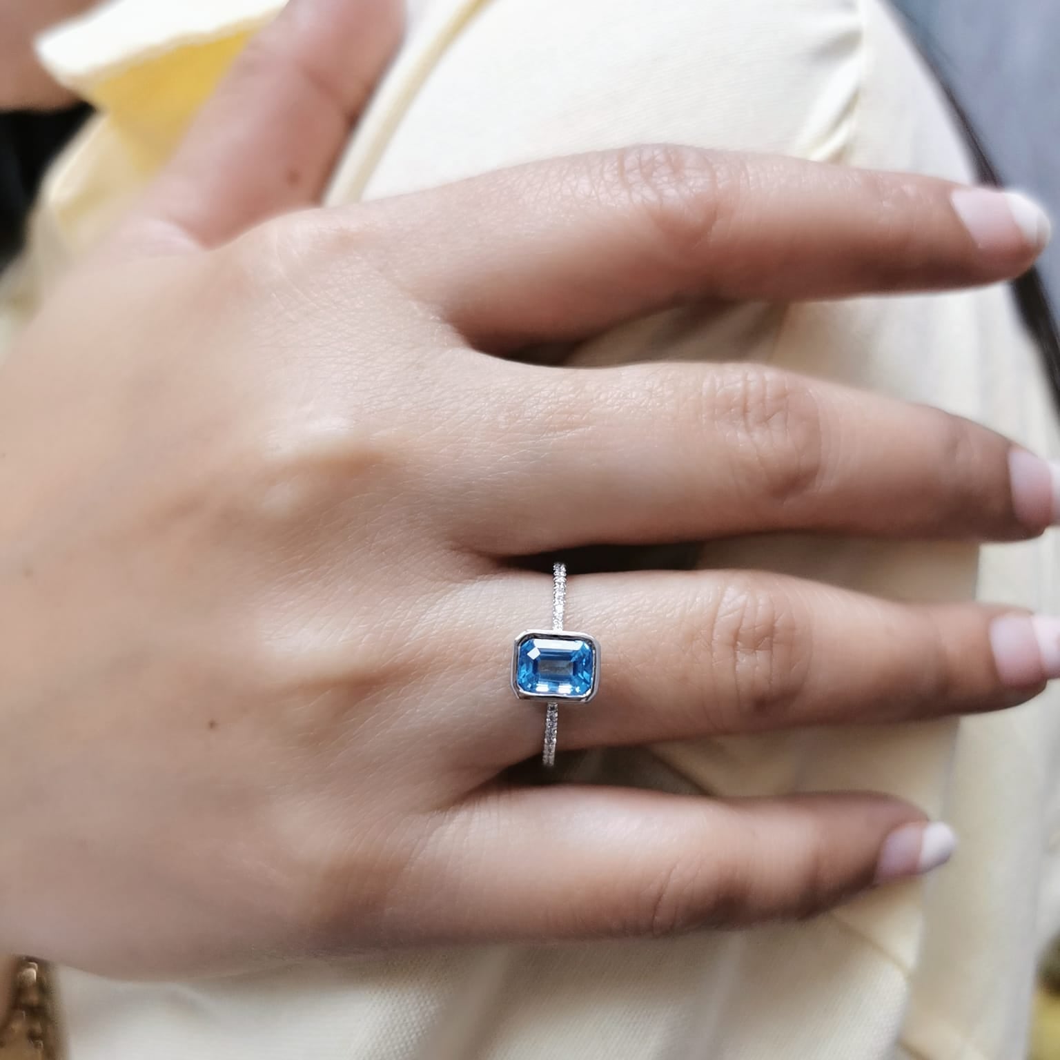 Elegant 18K Gold Blue Topaz and Diamond Ring – 1.34ct Emerald-Cut Gemstone, 0.11ct Diamonds – Bezel Set, Luxury Fine Jewelry for Women