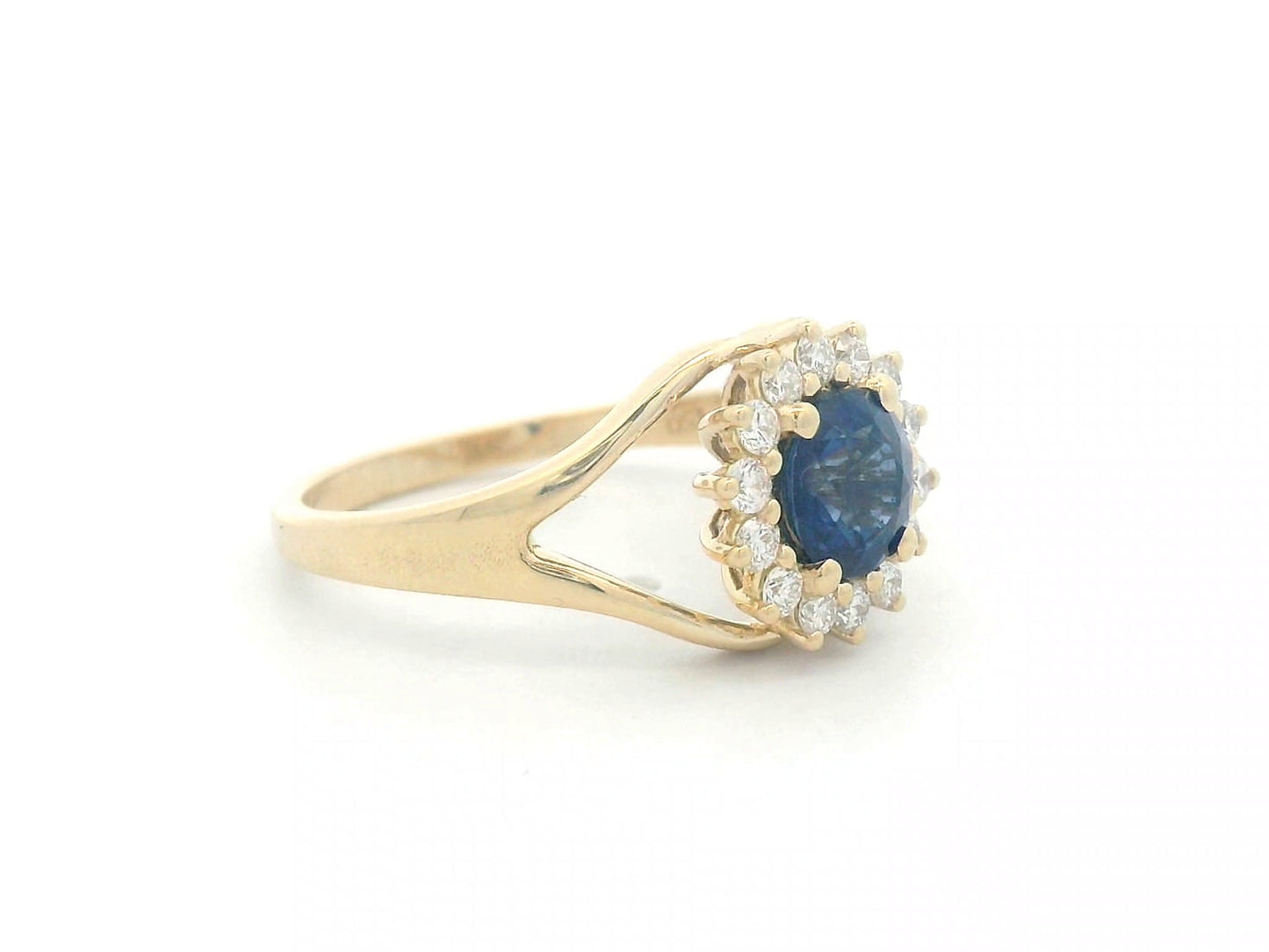 Blue Sapphire and Diamond Ring in 18K Gold – 1.03 Carat Sapphire, 0.30 Carat Diamonds