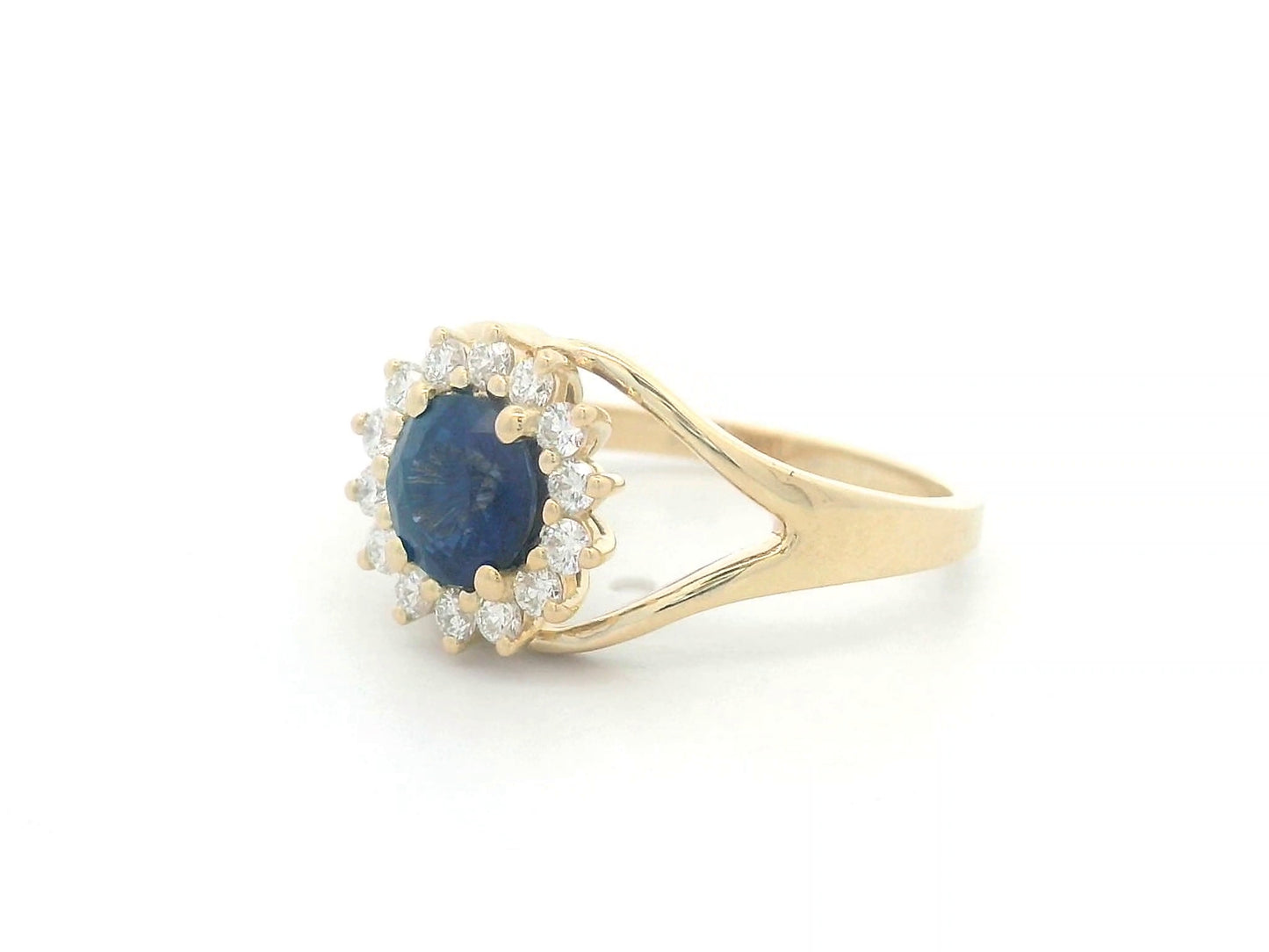 Blue Sapphire and Diamond Ring in 18K Gold – 1.03 Carat Sapphire, 0.30 Carat Diamonds