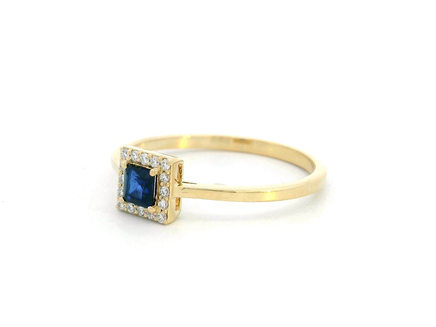 18K gold ring with square-cut 0.25 carat sapphire and diamond halo – minimal and elegant design