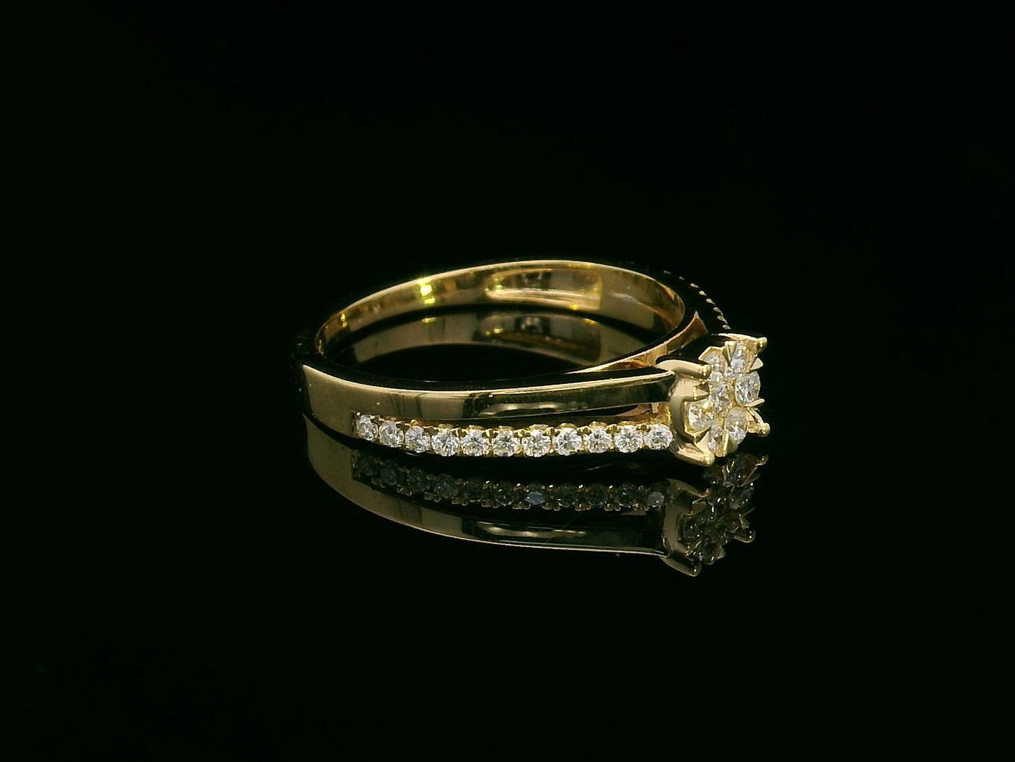 18K Yellow Gold Split Shank Diamond Ring with Pavé and Polished Band and Floral Cluster Center