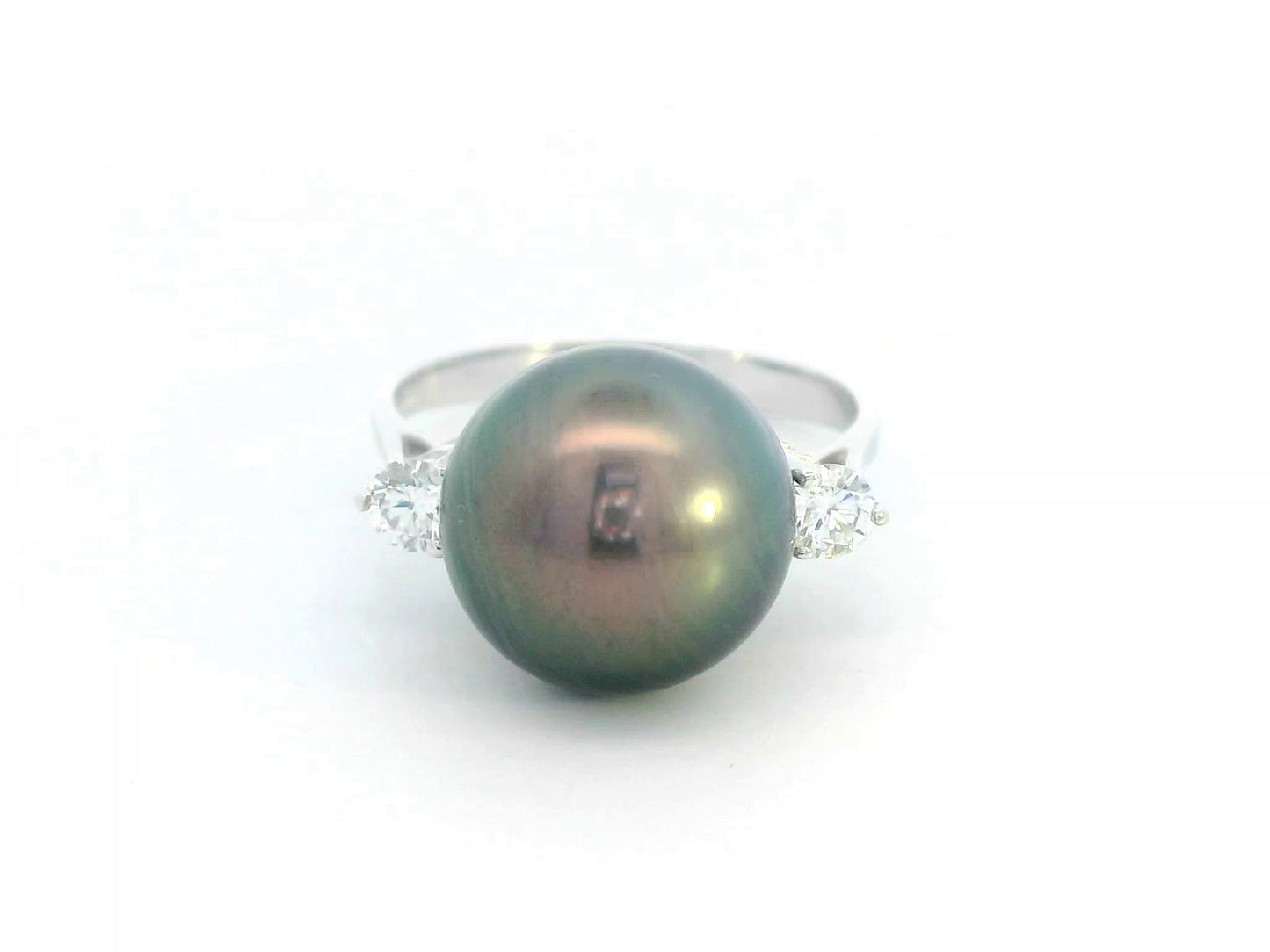 18K White Gold Ring with Freshwater Black Pearl and Diamond Accents
