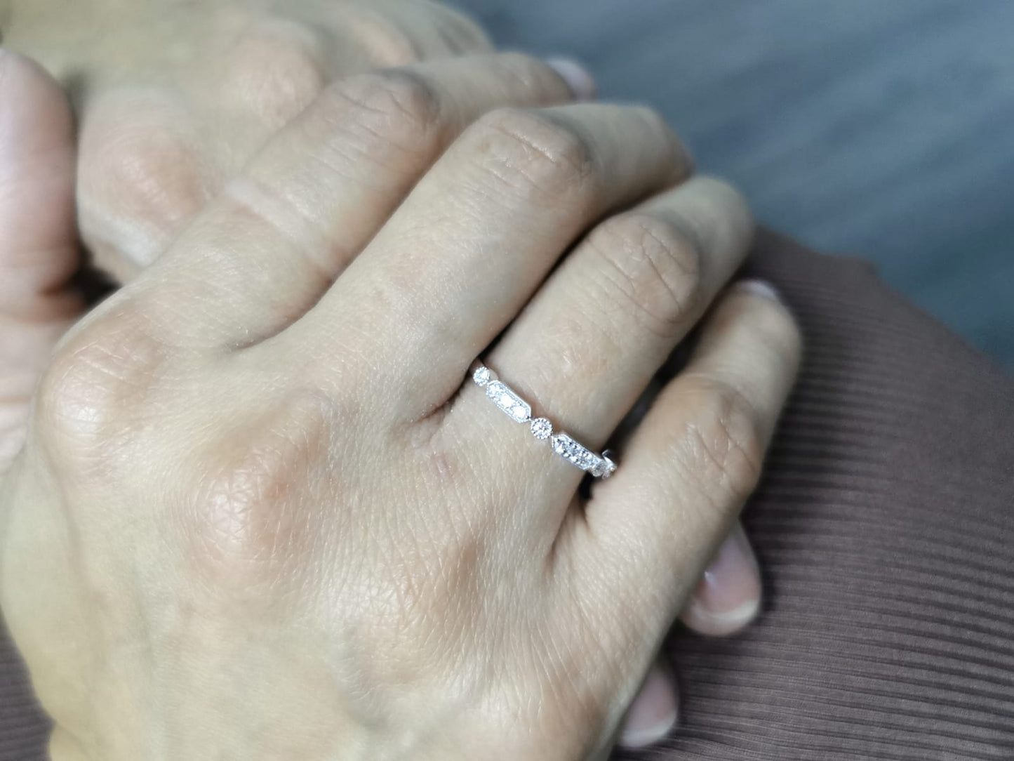 18K white gold band with alternating marquise and round shapes pavé-set with diamonds