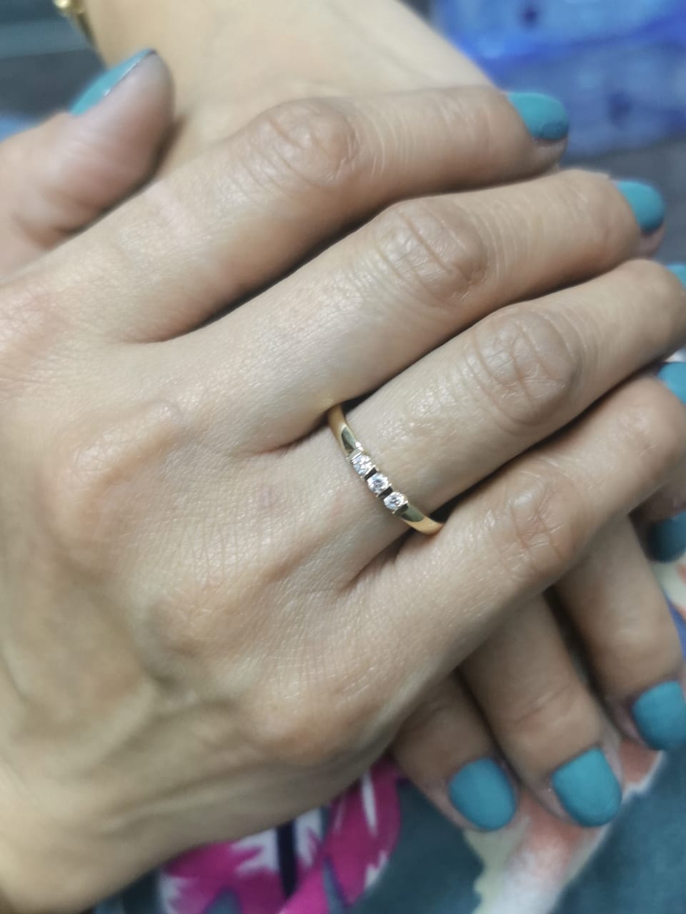 18K yellow gold ring with three round diamonds separated by gold bars – minimalist trilogy design