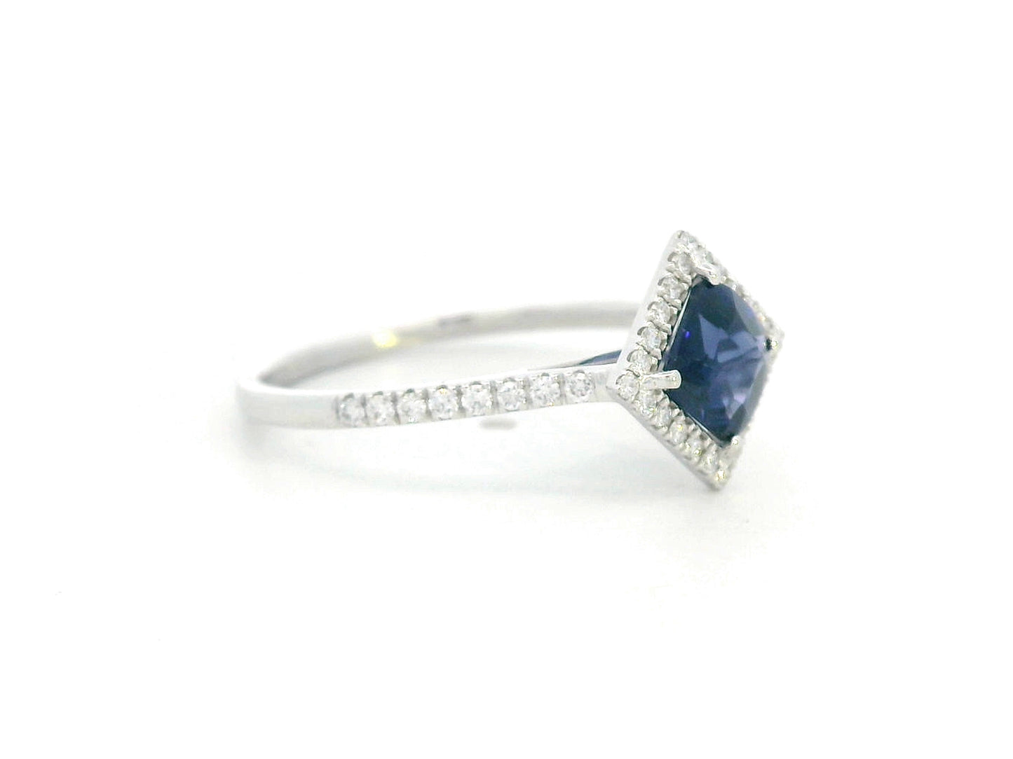 18K White Gold Blue Sapphire Ring with Diamond Halo –