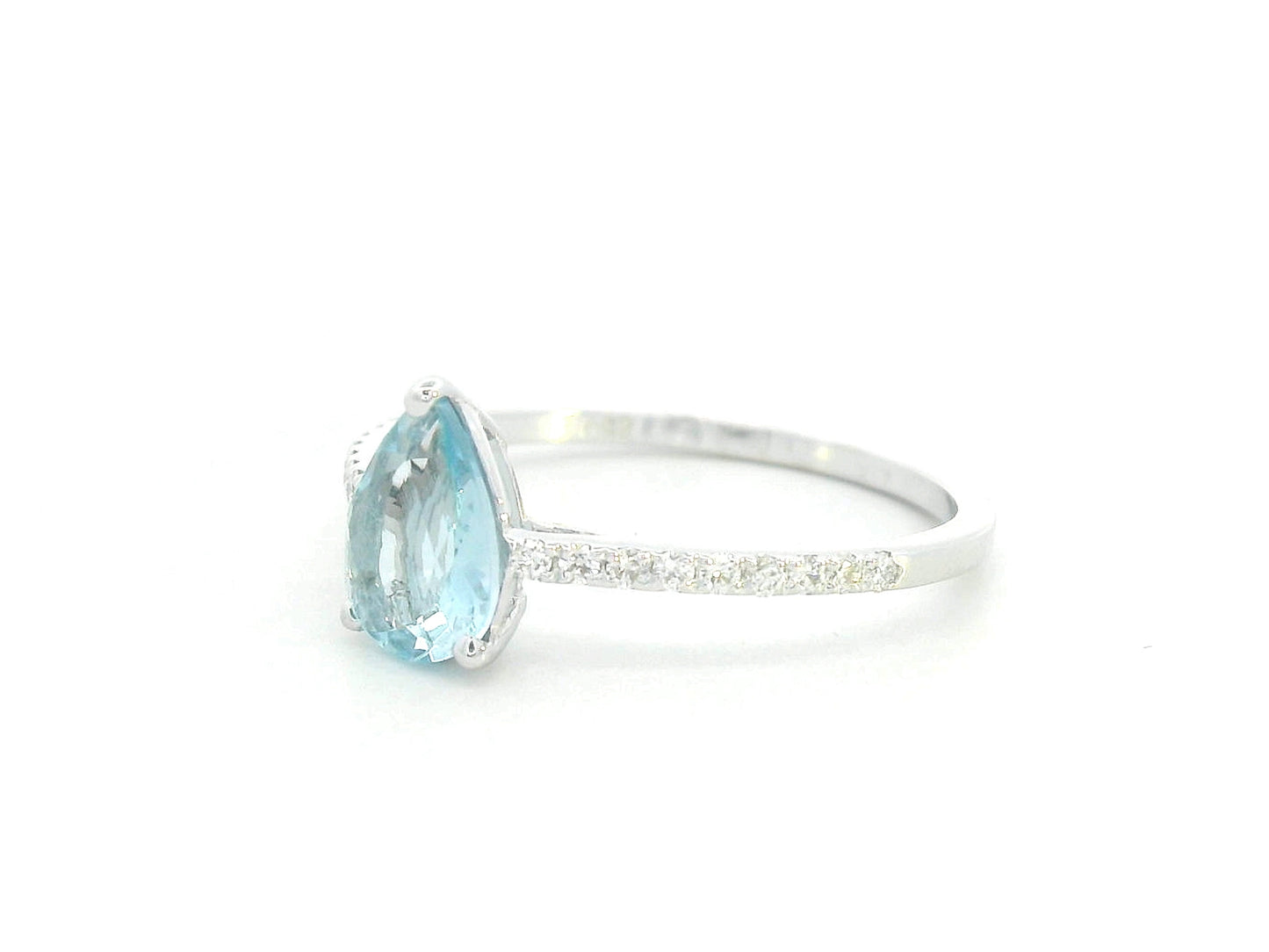 Pear-cut aquamarine ring in 18K white gold with pavé diamond band – 0.68ct aqua, 0.13ct diamonds