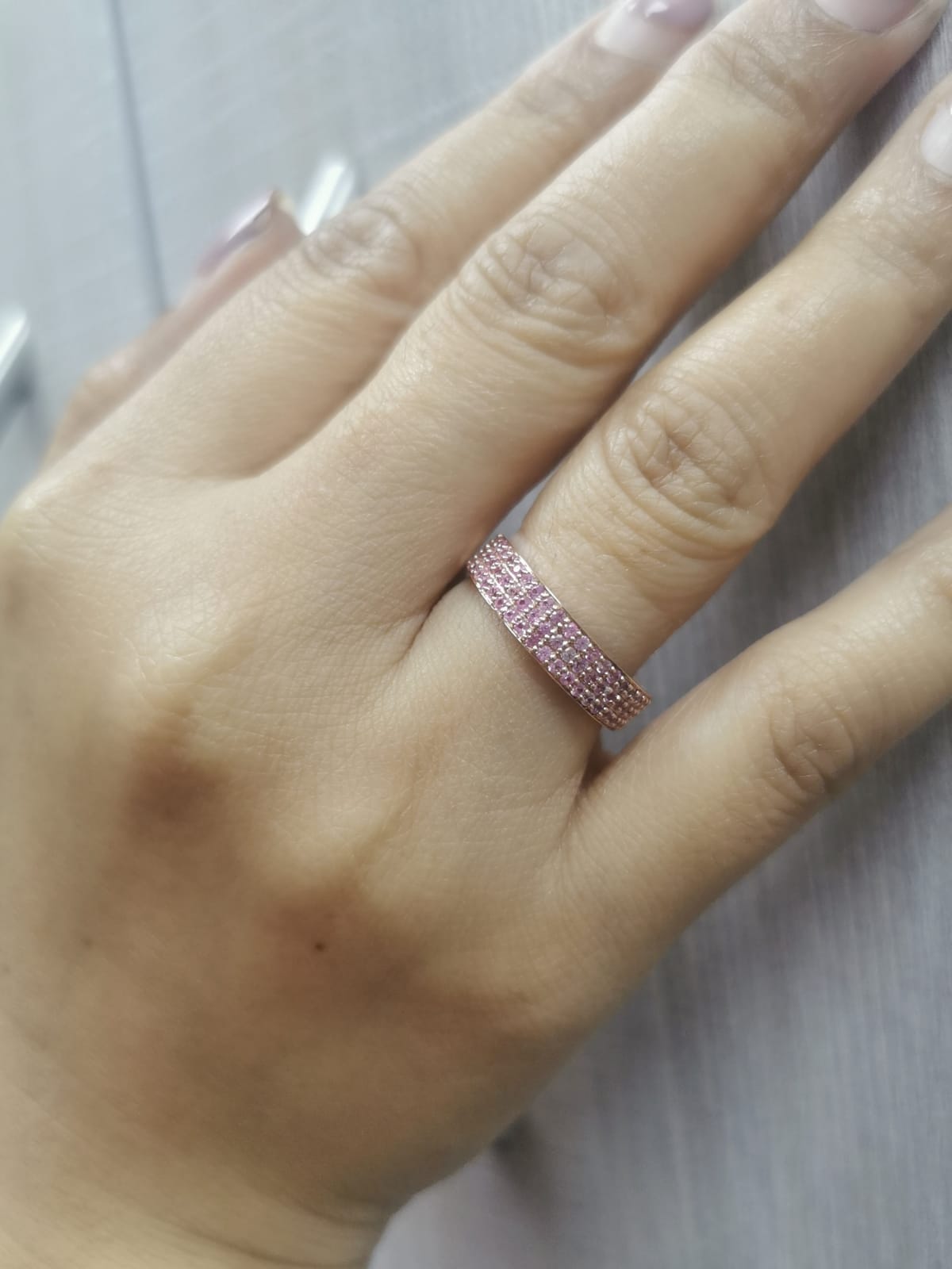 18K rose gold pink sapphire pave band ring with 0.81ct natural sapphires