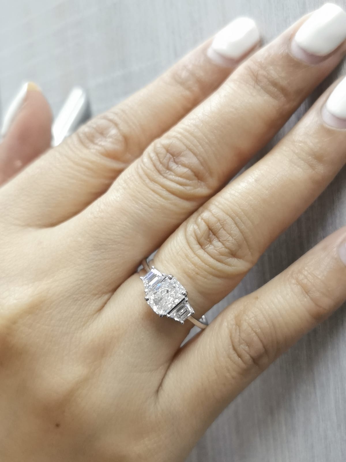 18k White Gold Radiant-Cut Diamond 1.51ct Three-Stone Ring with Trapezoid Diamonds | HRD Certified