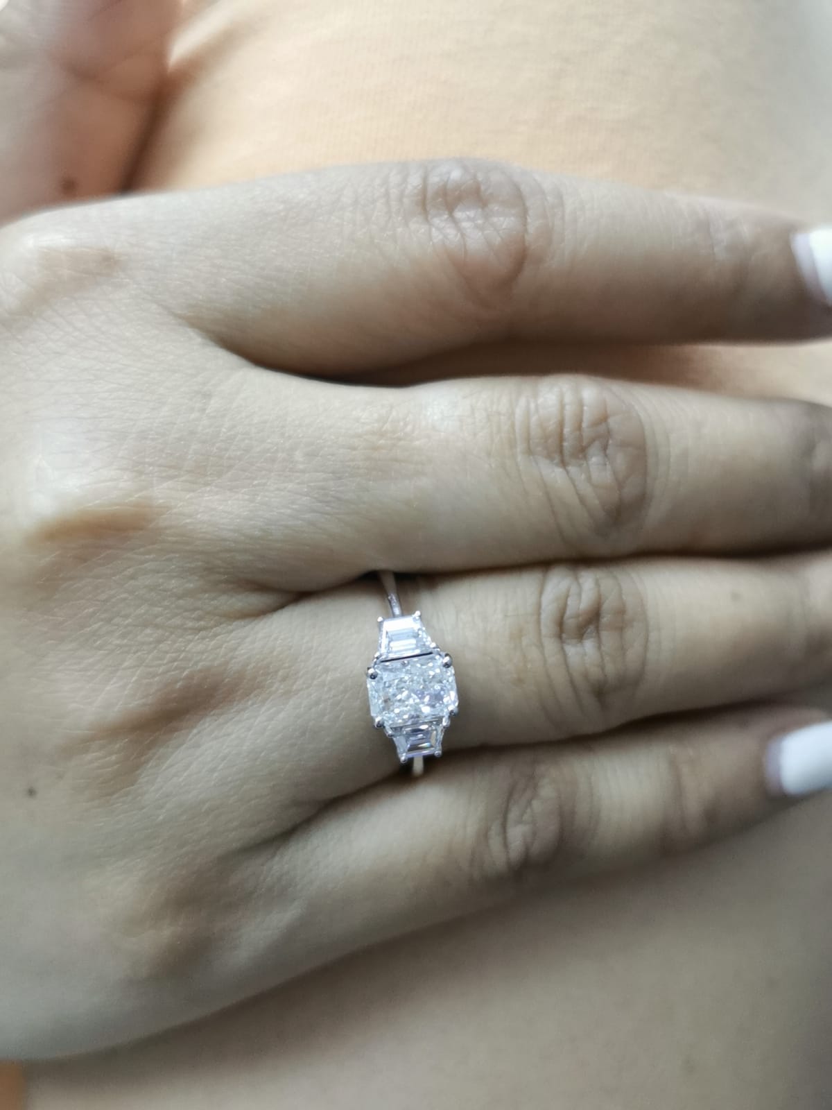 18k White Gold Radiant-Cut Diamond 1.51ct Three-Stone Ring with Trapezoid Diamonds | HRD Certified