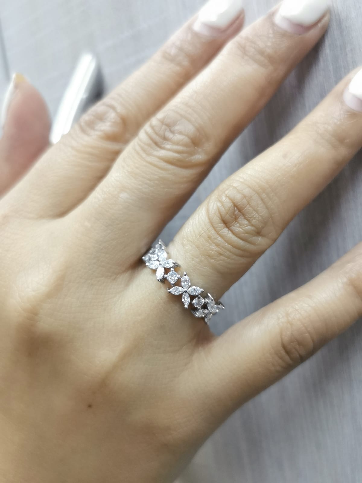 18K White Gold Floral Diamond Band Ring with 0.78 Carats of Marquise and Round Diamonds