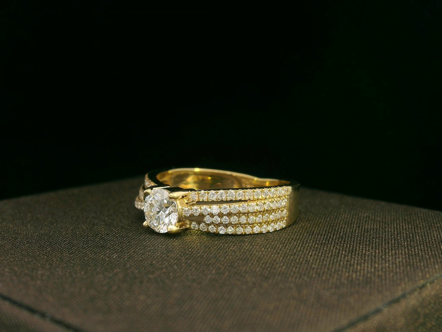 18K Yellow Gold Diamond Engagement Ring with 0.50 Carat Center Stone and 0.35 Carats Pavé Diamonds