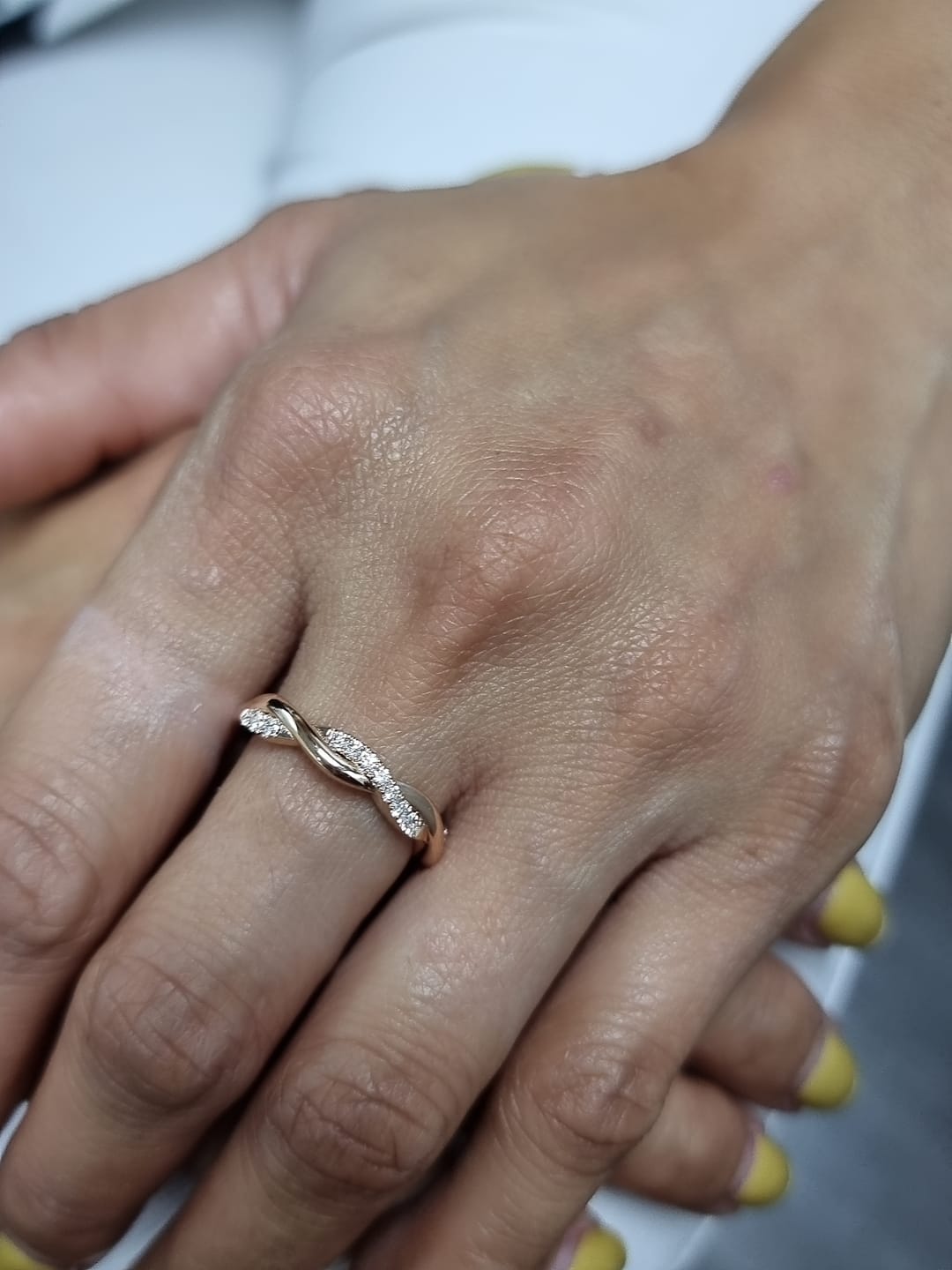 18K Rose Gold Twisted Diamond Band Ring, 0.20 Carat Diamonds, Wedding or Stacking Ring