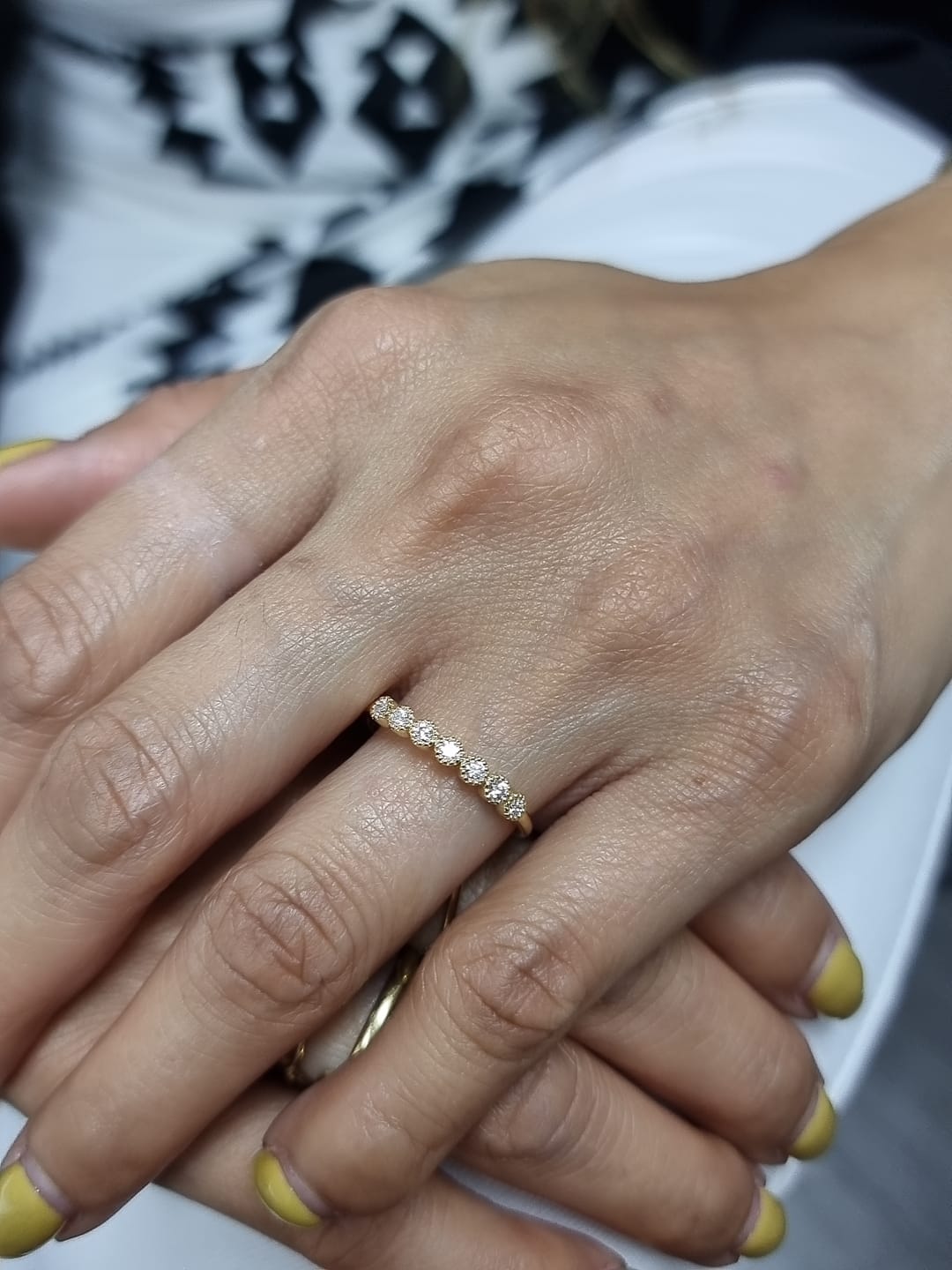 18k yellow gold slim diamond band with 0.22ct round brilliant diamonds – certificate included