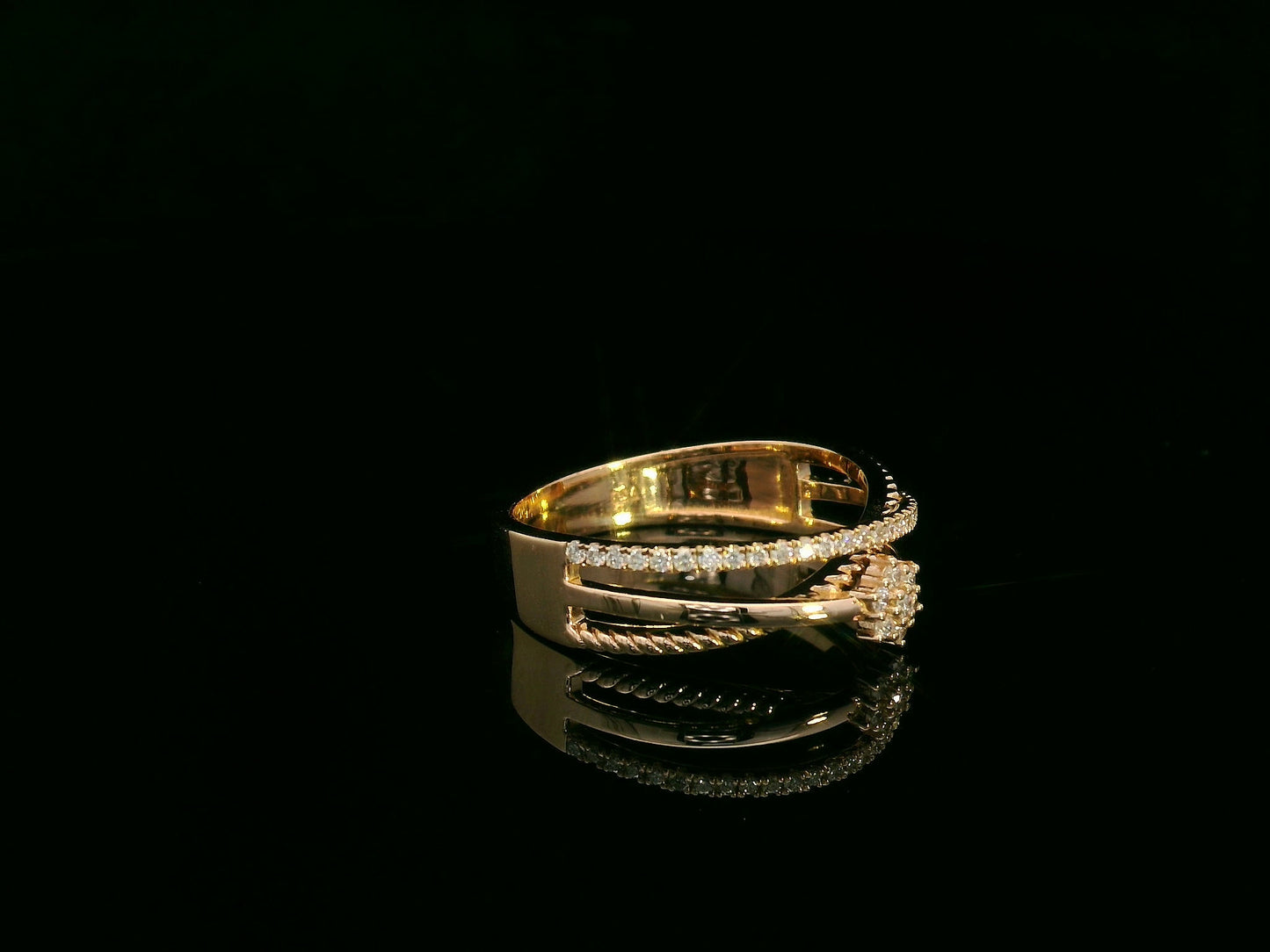 18k rose gold multi-band ring with 0.20ct floral diamond cluster – certificate included