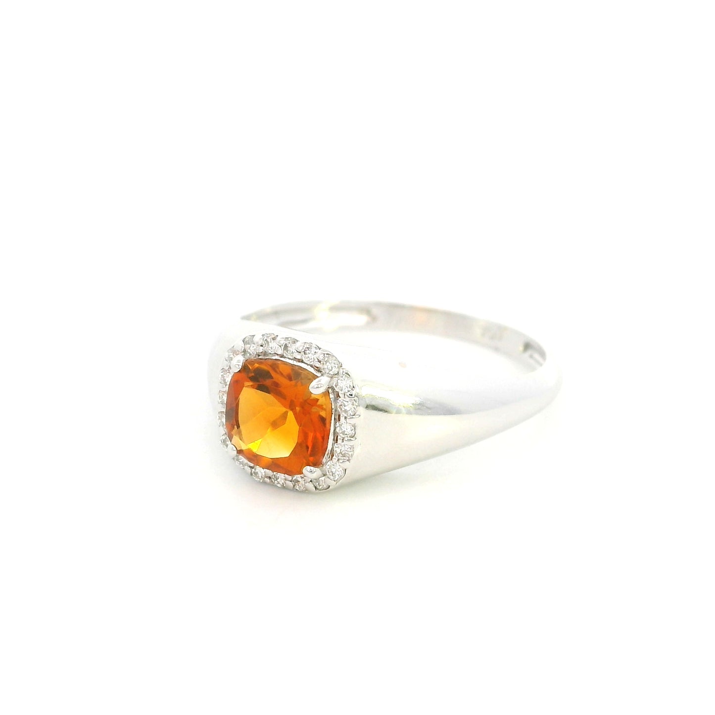 18K white gold cushion citrine halo ring with natural diamond surround and polished tapered band