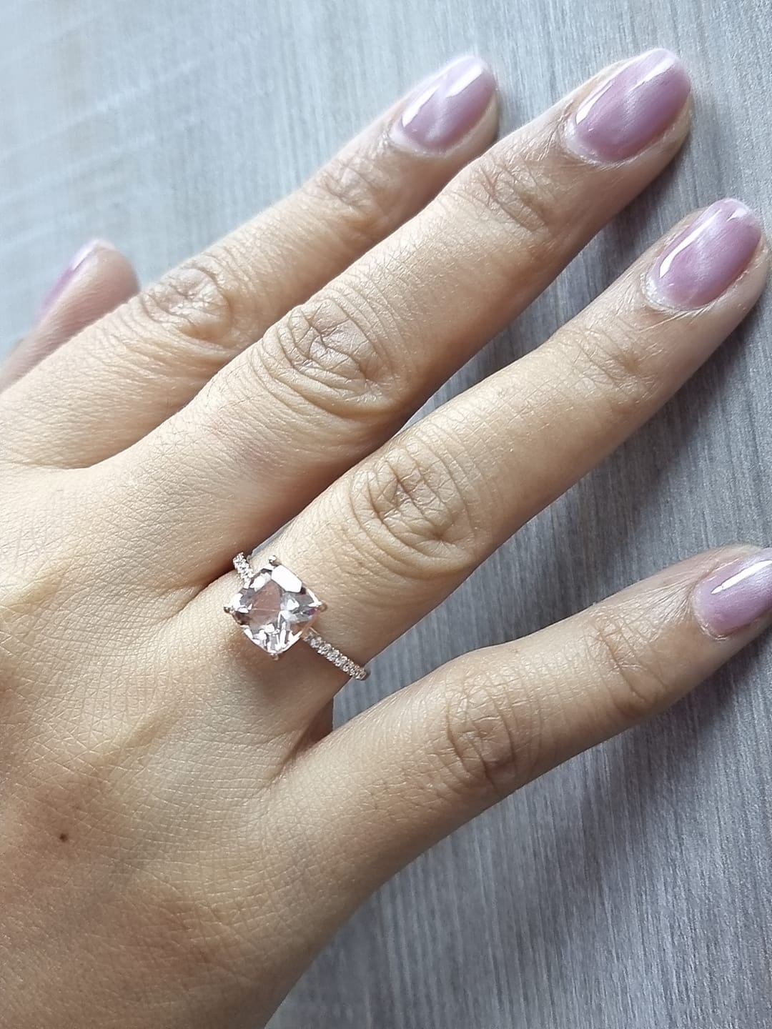 18K rose gold ring with cushion-cut morganite and diamond accents, 2.30 carat