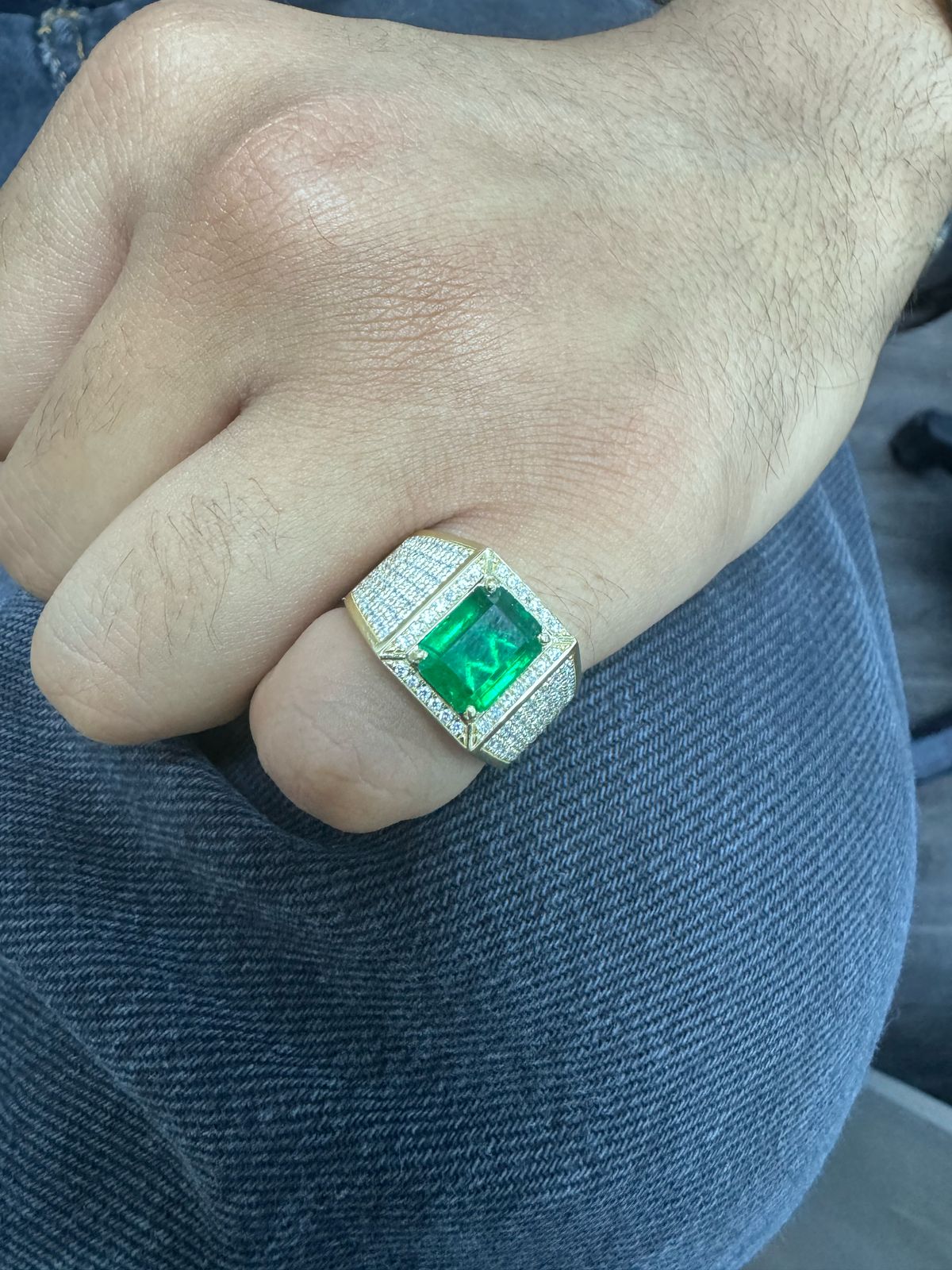 18K Yellow Gold Men's Emerald-cut Emerald Ring