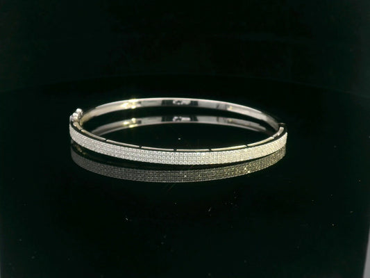 18K Gold Triple Row Diamond Bangle – Pavé Set Bracelet with 1.08 Carats of Sparkling Diamonds.