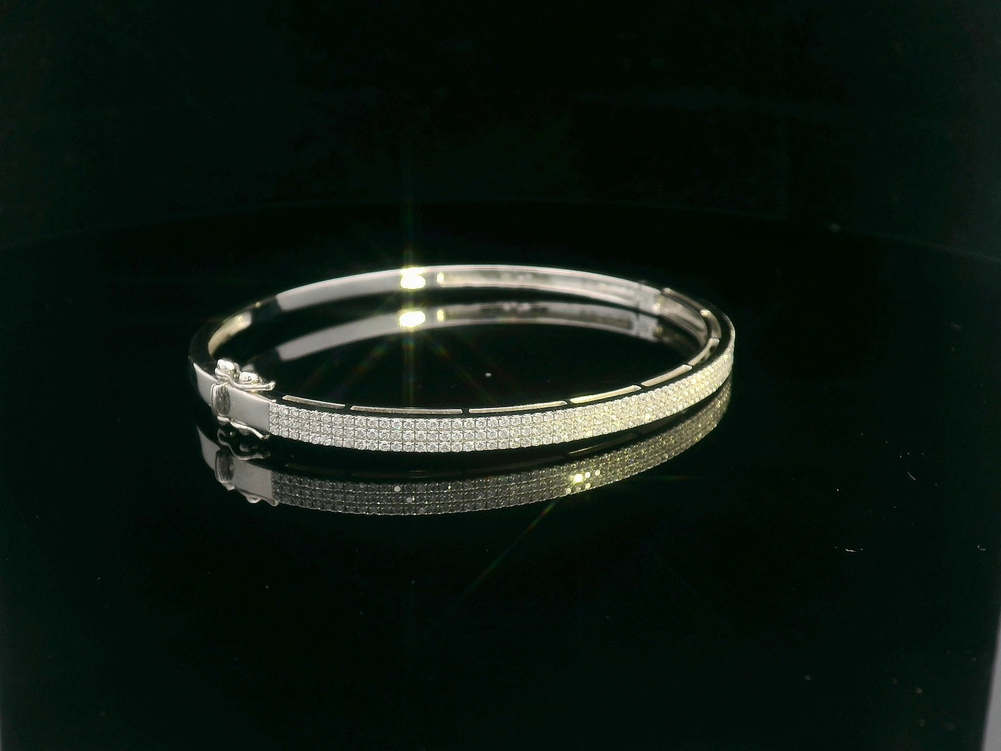 18K Gold Triple Row Diamond Bangle – Pavé Set Bracelet with 1.08 Carats of Sparkling Diamonds.