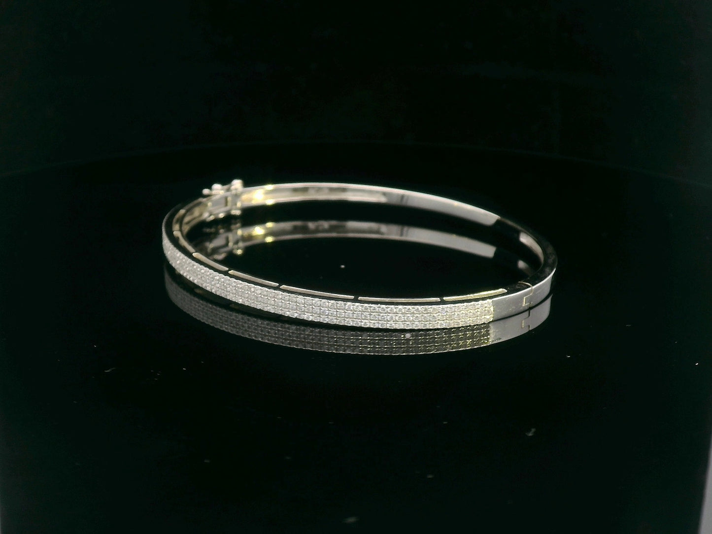 18K Gold Triple Row Diamond Bangle – Pavé Set Bracelet with 1.08 Carats of Sparkling Diamonds.