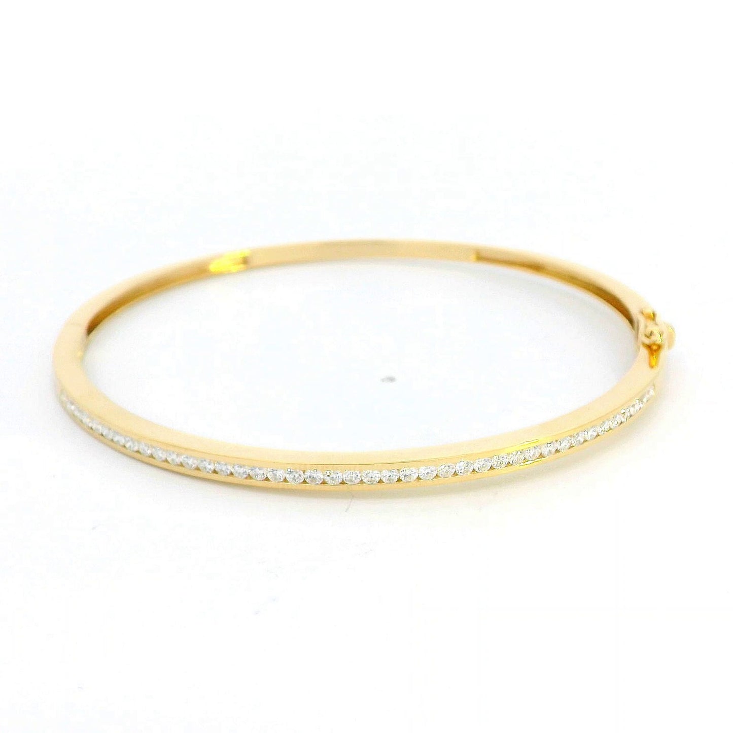 18k Gold Diamond Bangle with 0.83 Carat Round Cut Diamonds in Channel Setting