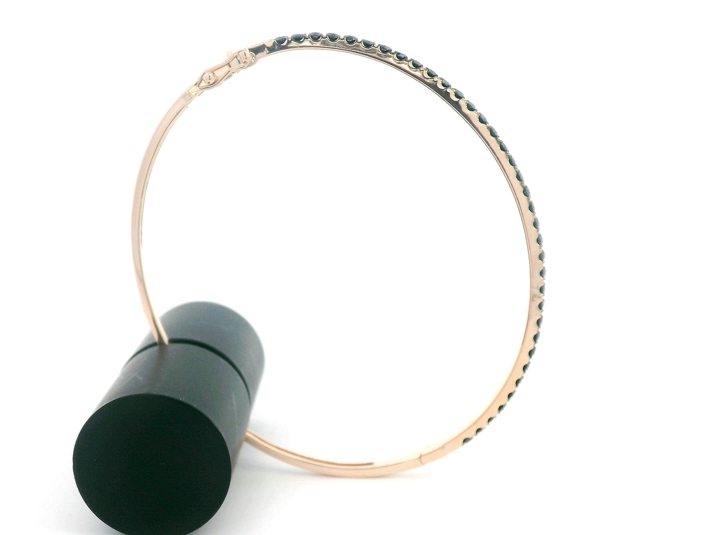 18K rose gold bangle set with 1.56ct round black diamonds – modern luxury bracelet
