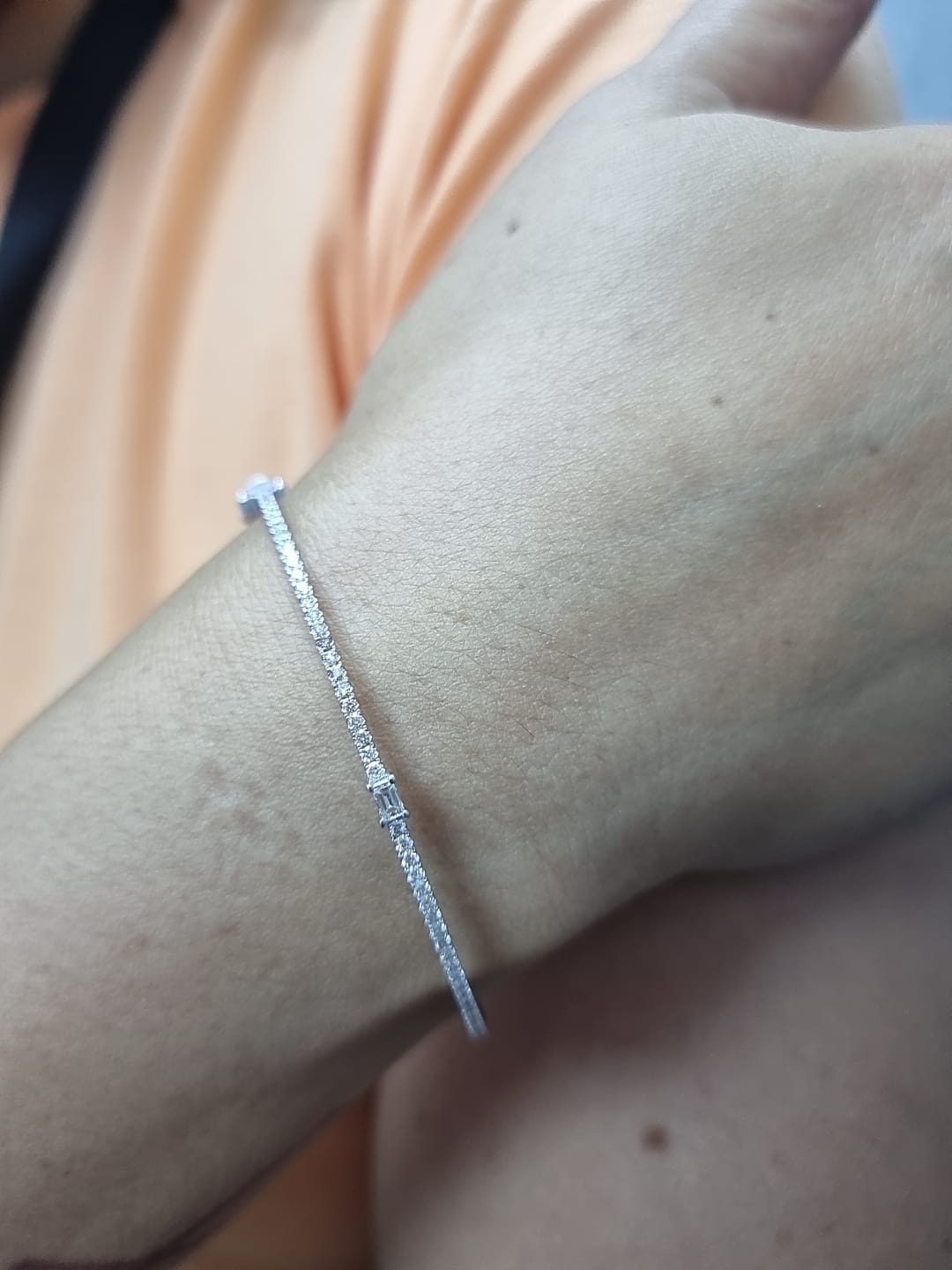 18k White Gold Diamond Bangle With Round and Baguette Diamonds | Elegant Fine Jewelry