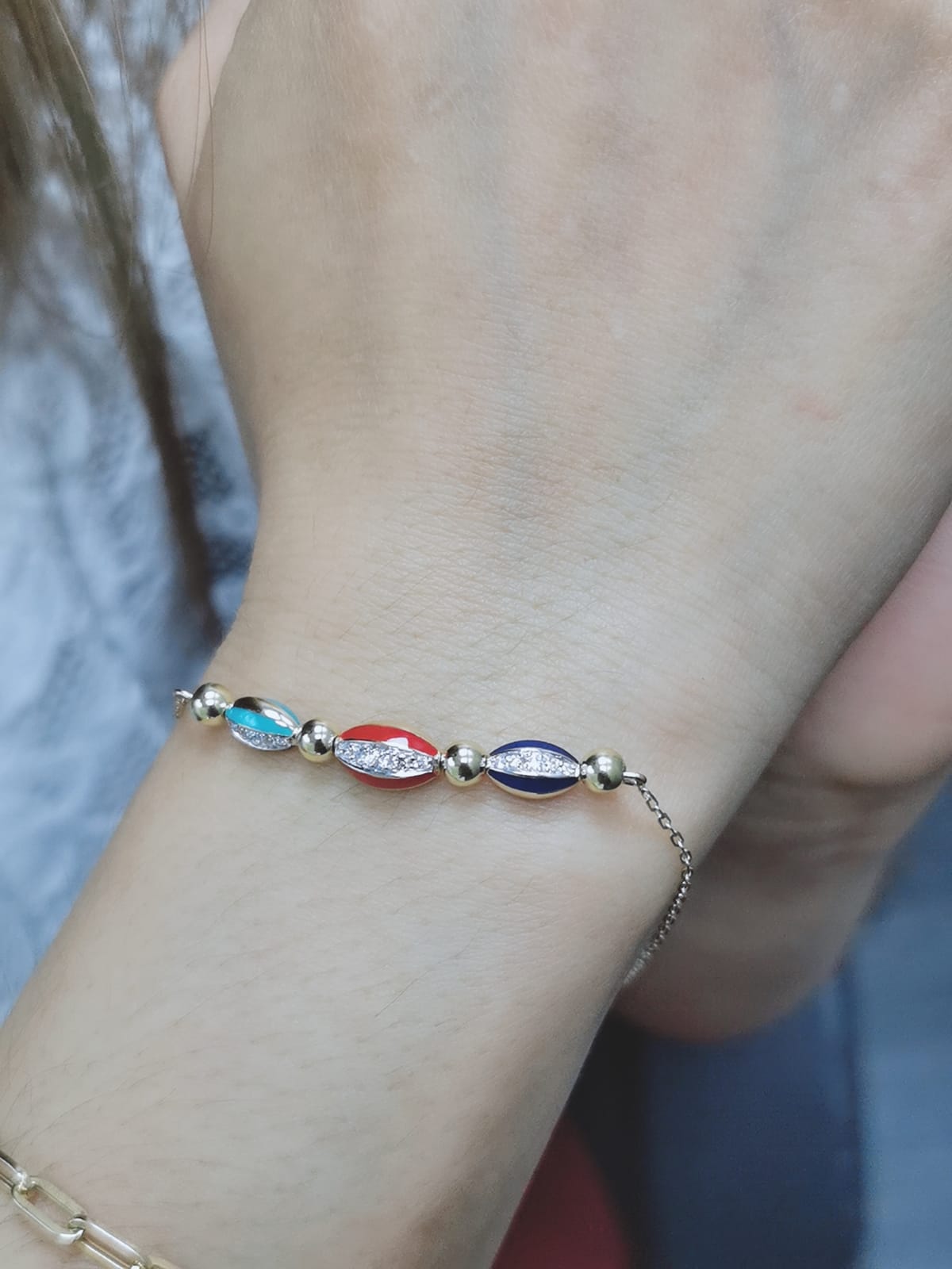 Diamond Bracelet In 18k Yellow Gold.