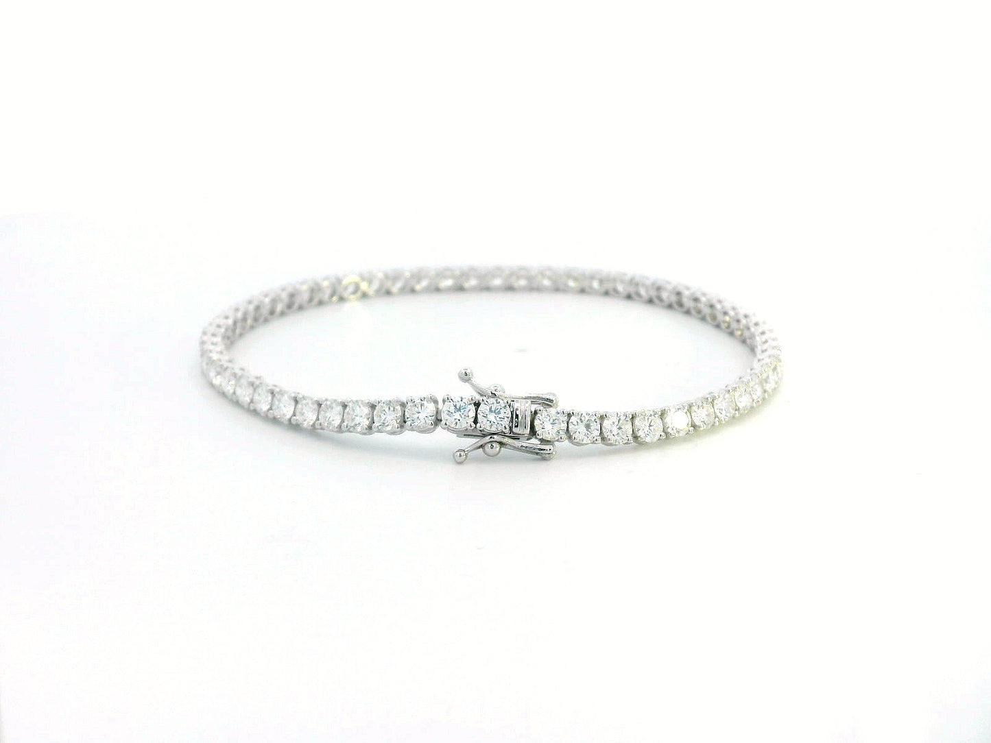 18K White Gold Diamond Tennis Bracelet with 5.58 Carats of Round-Cut Diamonds