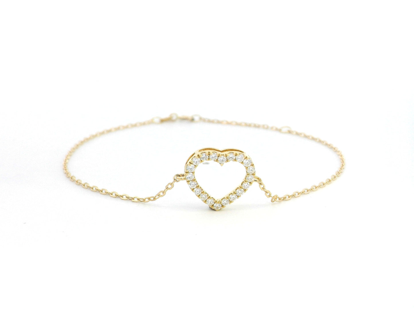 18K yellow gold chain bracelet with pavé diamond open heart charm – 0.32 carats
