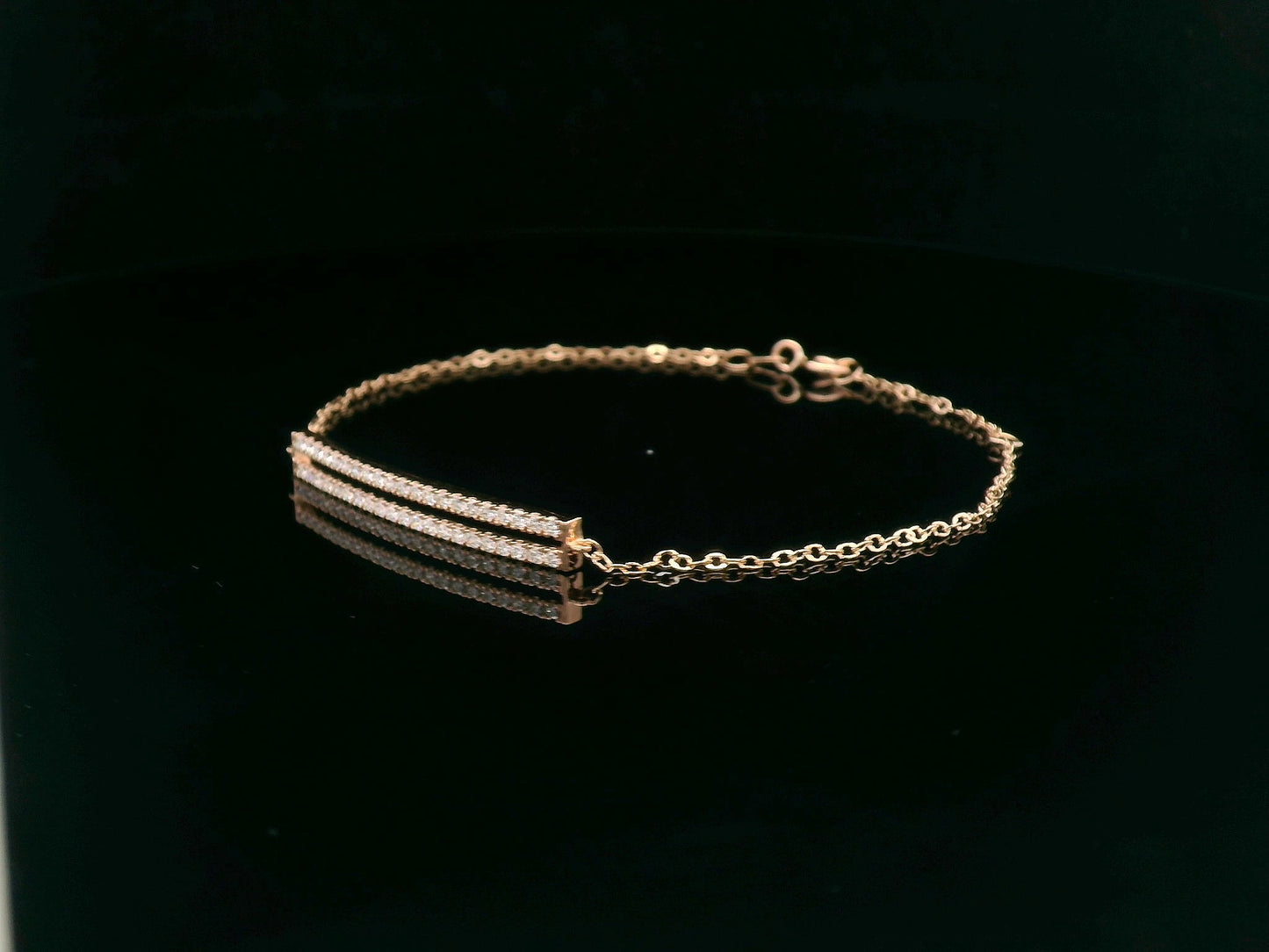 18K rose gold diamond bar bracelet with 0.43 carat pavé-set round diamonds