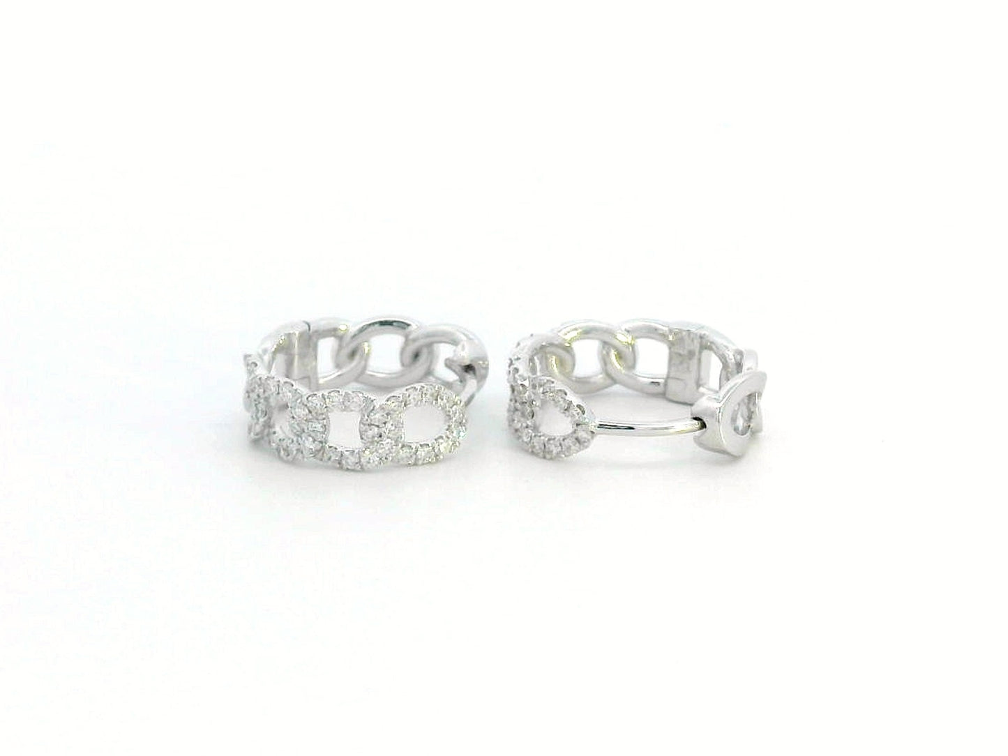 18K gold chain-link earrings with 0.54 carats of sparkling diamonds, featuring a modern and stylish design for an elegant statement look.