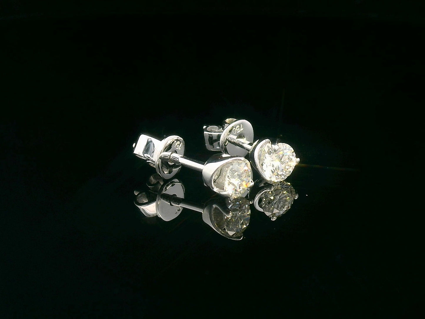 18K White Gold Diamond Stud Earrings – 0.56 CT Round Brilliant Solitaire, Three-Prong Set, Certified Diamond Jewelry