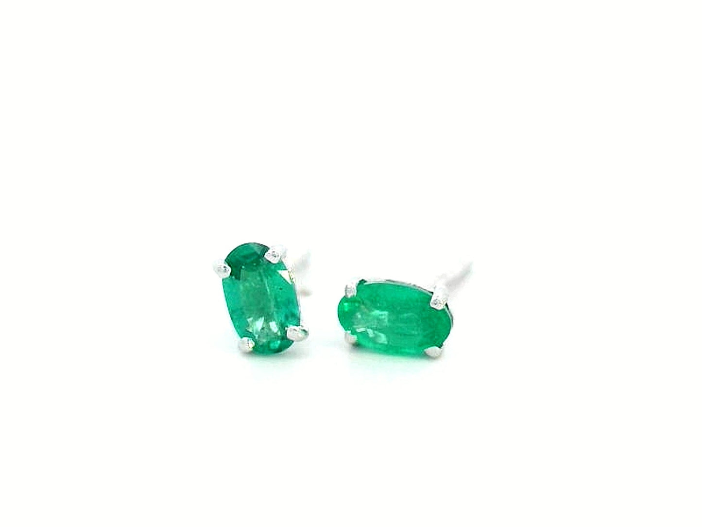 18K gold oval emerald earrings featuring 0.43 carats of natural green emeralds – dainty and minimalist birthstone jewelry, perfect for stacking