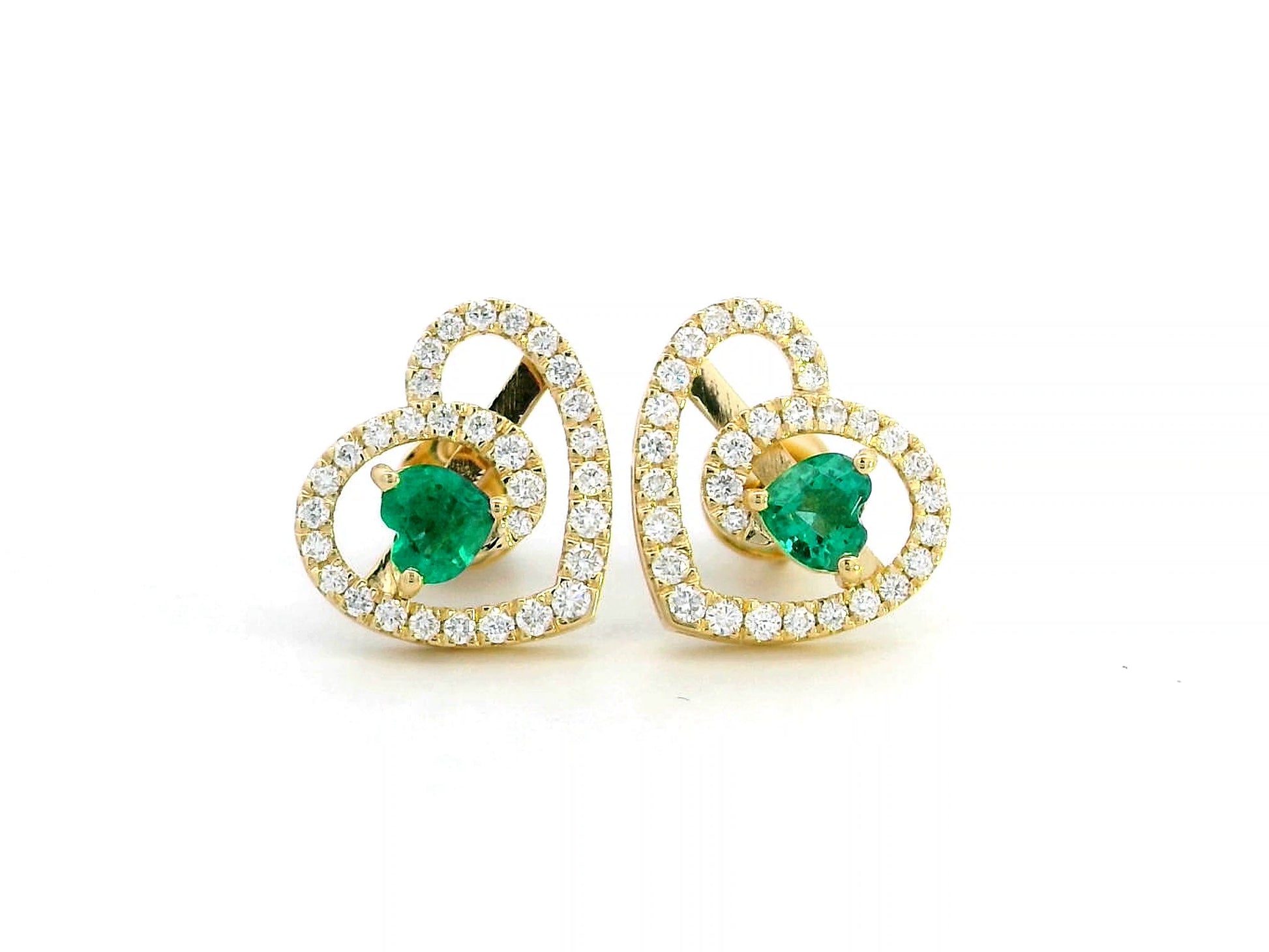 18K gold heart-shaped emerald and diamond earrings featuring 0.55 carats of emeralds and 0.52 carats of diamonds – romantic and elegant birthstone jewelry.